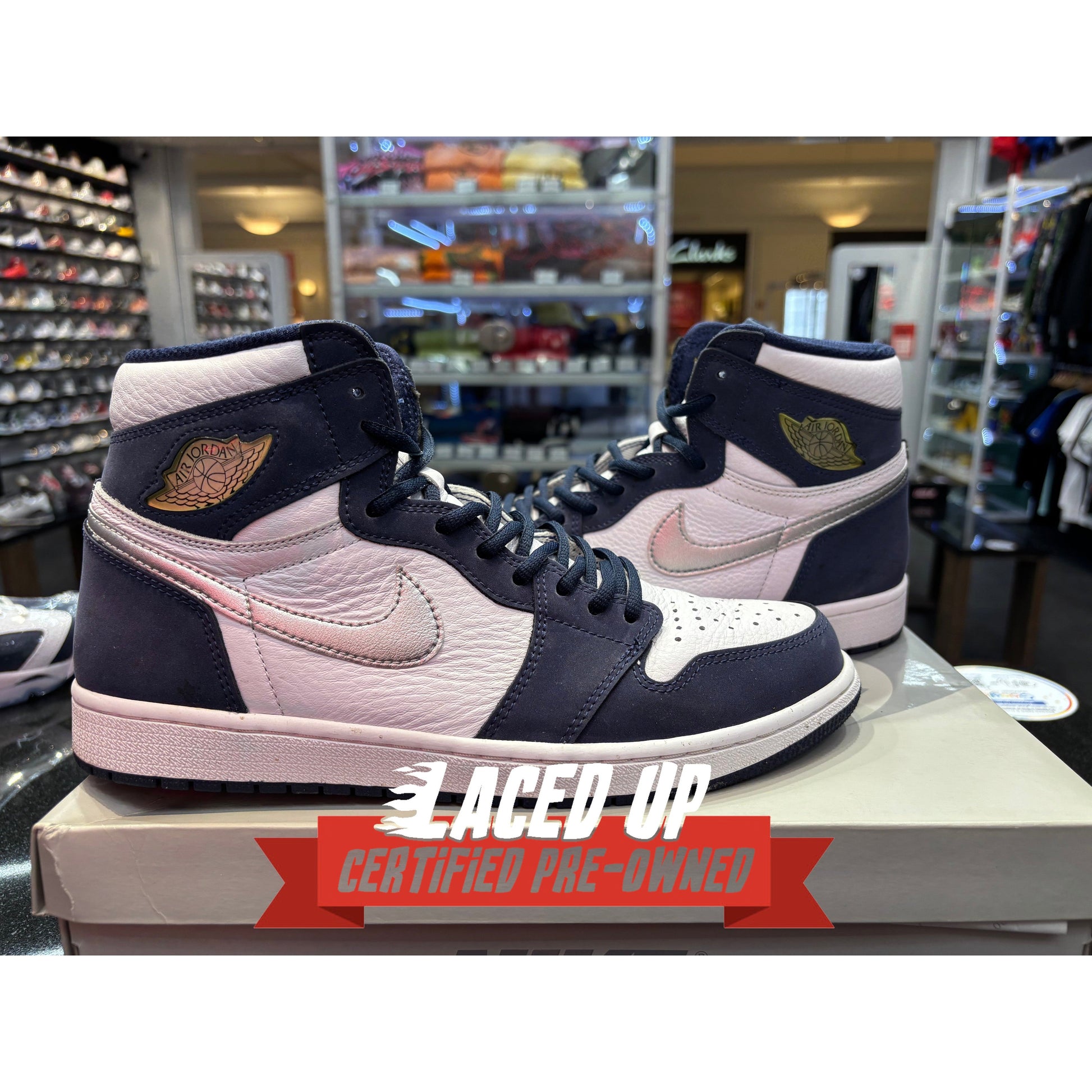 PRE OWNED  Air Jordan Retro 1 High "Midnight Navy" (2020)