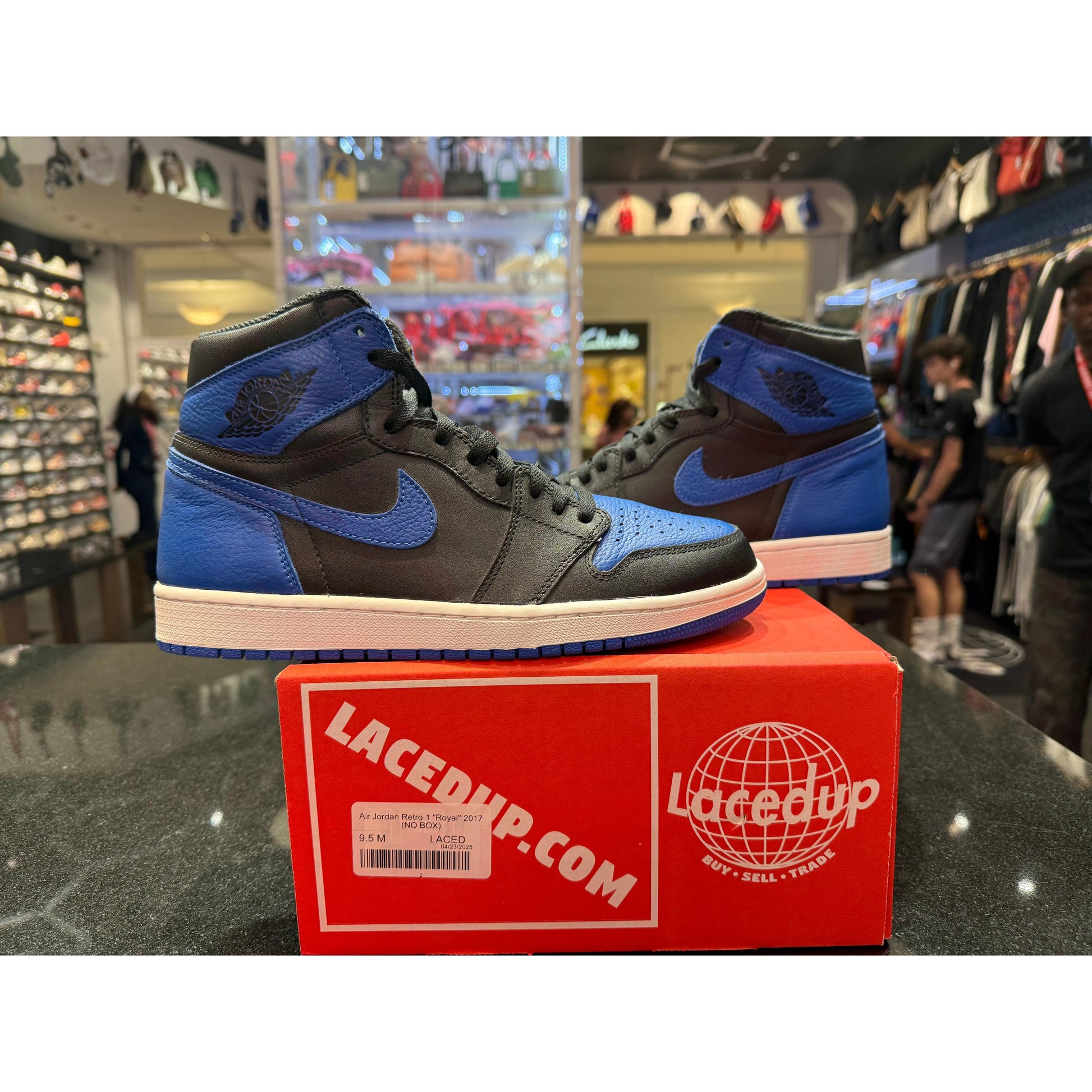 Air Jordan Retro 1 "Royal" 2017 (NO BOX)
