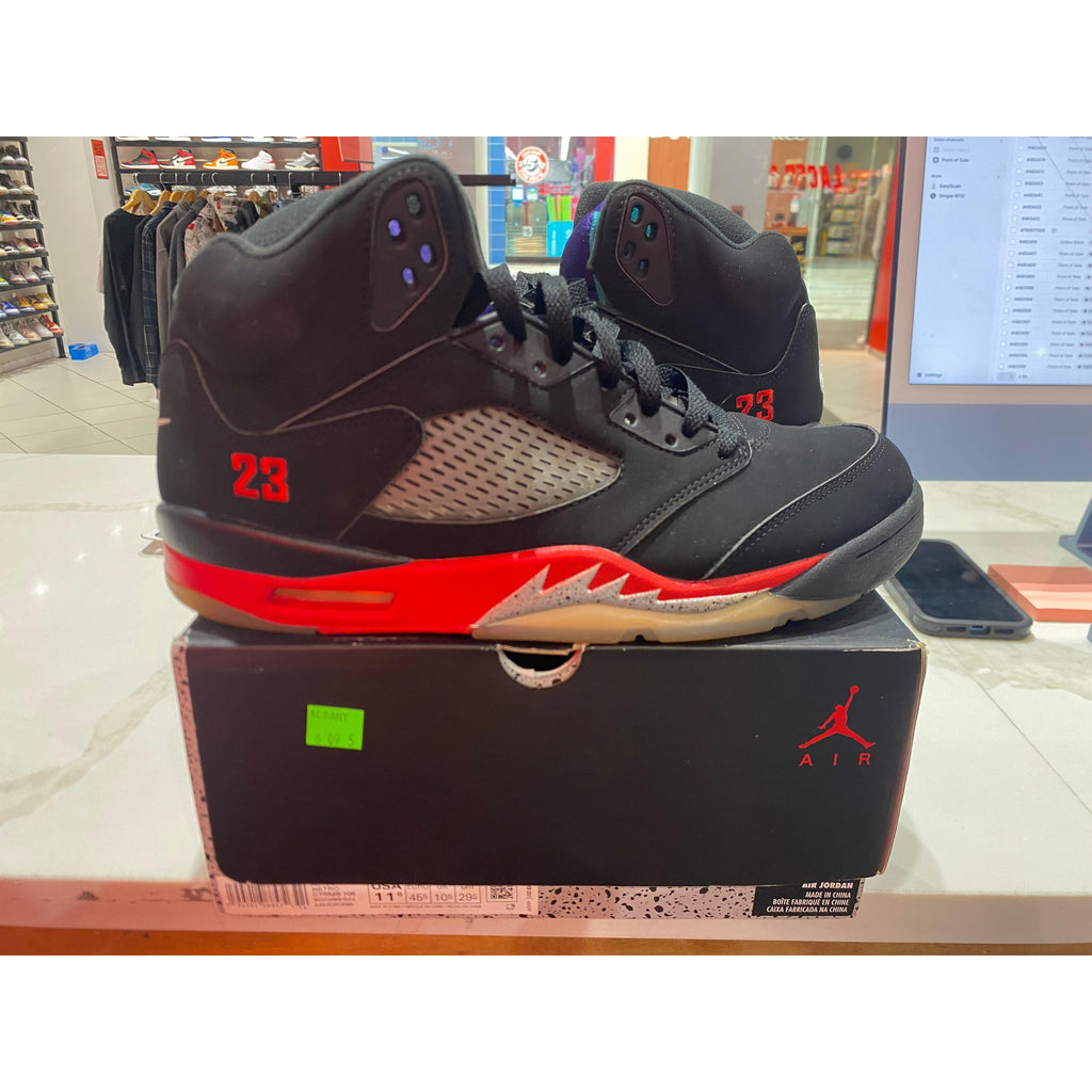 PRE OWNED Jordan 5 Retro Top 3