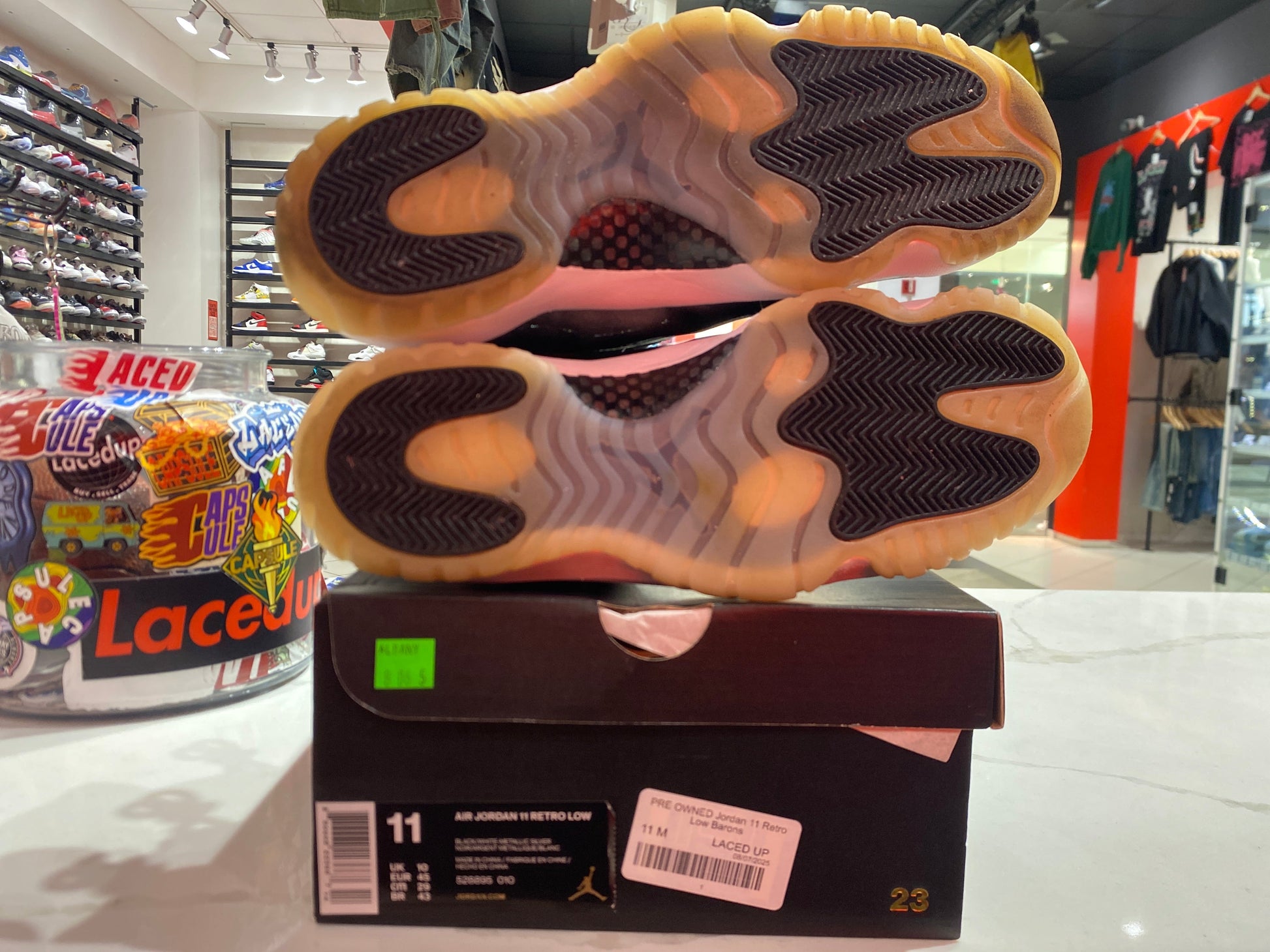 PRE OWNED Jordan 11 Retro Low Barons