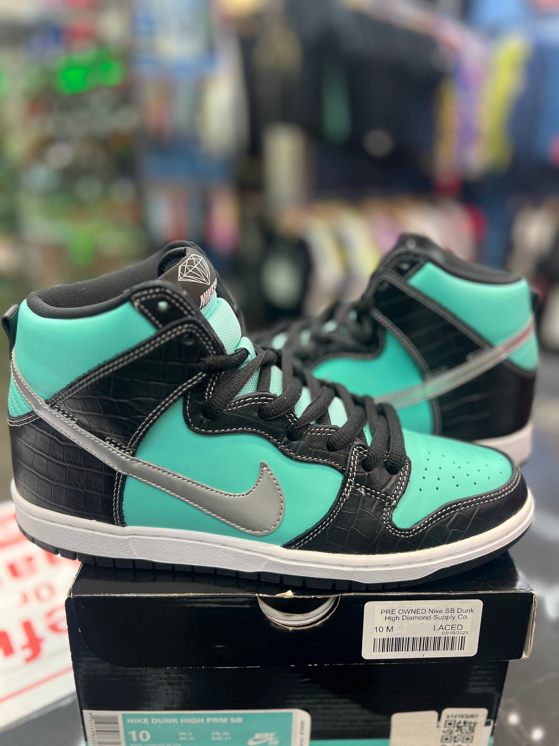 PRE OWNED Nike SB Dunk High Diamond Supply Co.