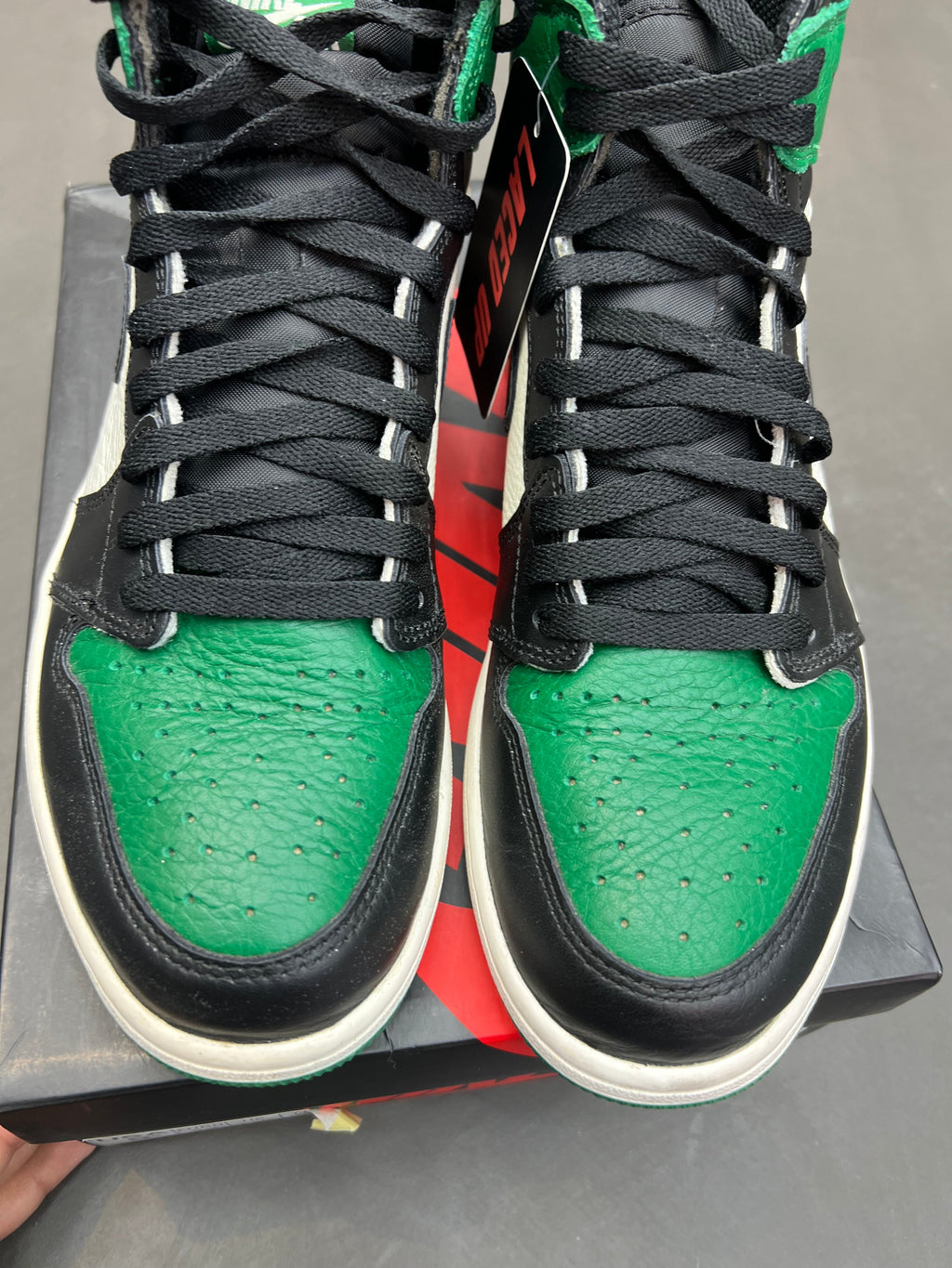 PRE OWNED Jordan 1 Retro High Pine Green