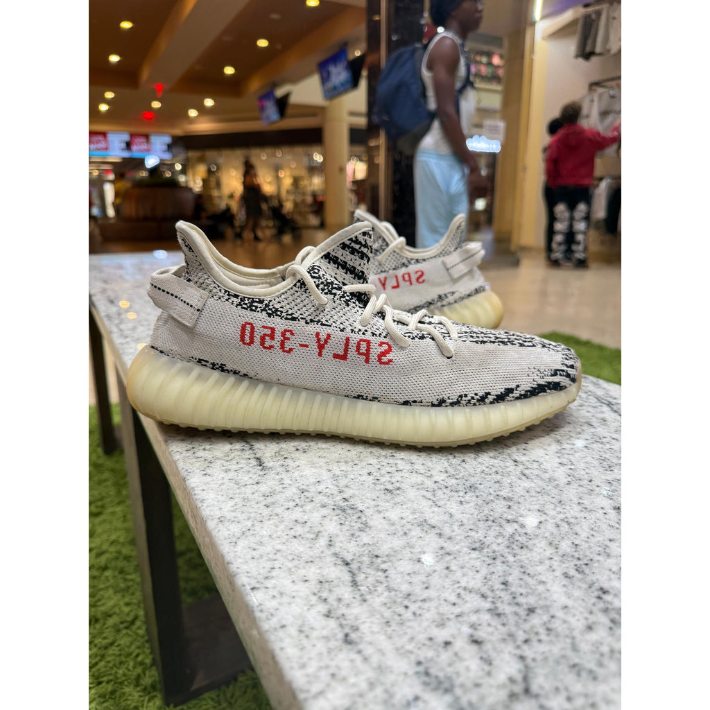 PRE OWNED adidas Yeezy Boost 350 V2 Zebra