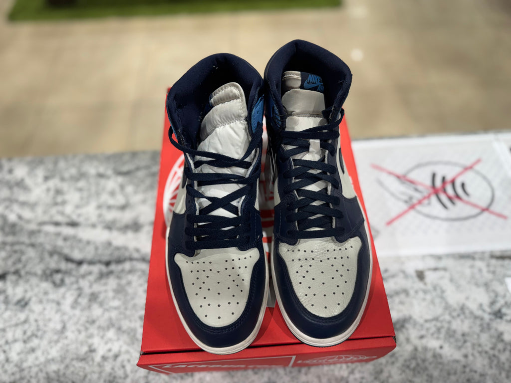 PRE OWNED Jordan 1 Retro High Obsidian No Box