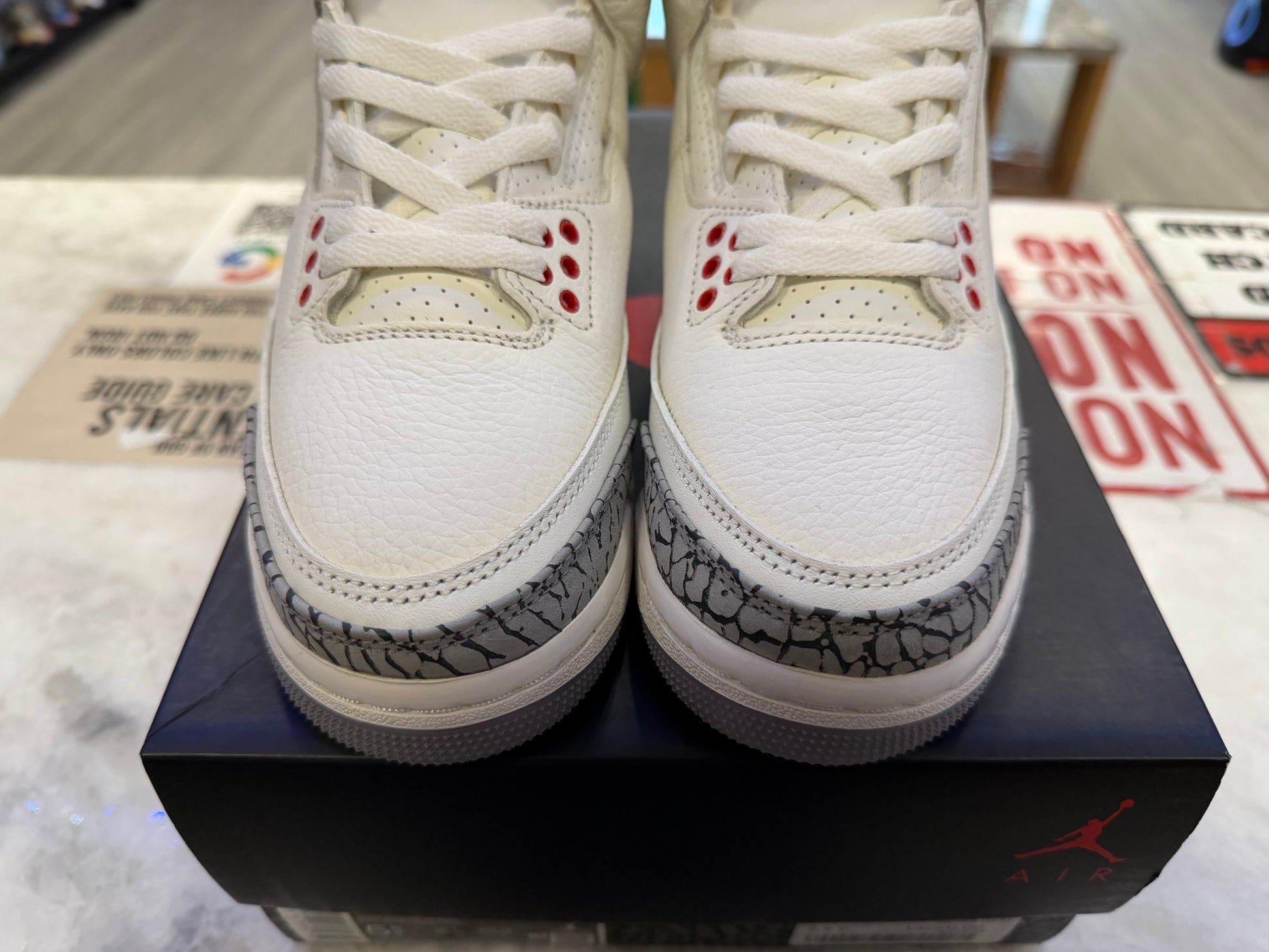 PRE OWNED Jordan 3 Retro White Cement Reimagined (GS)