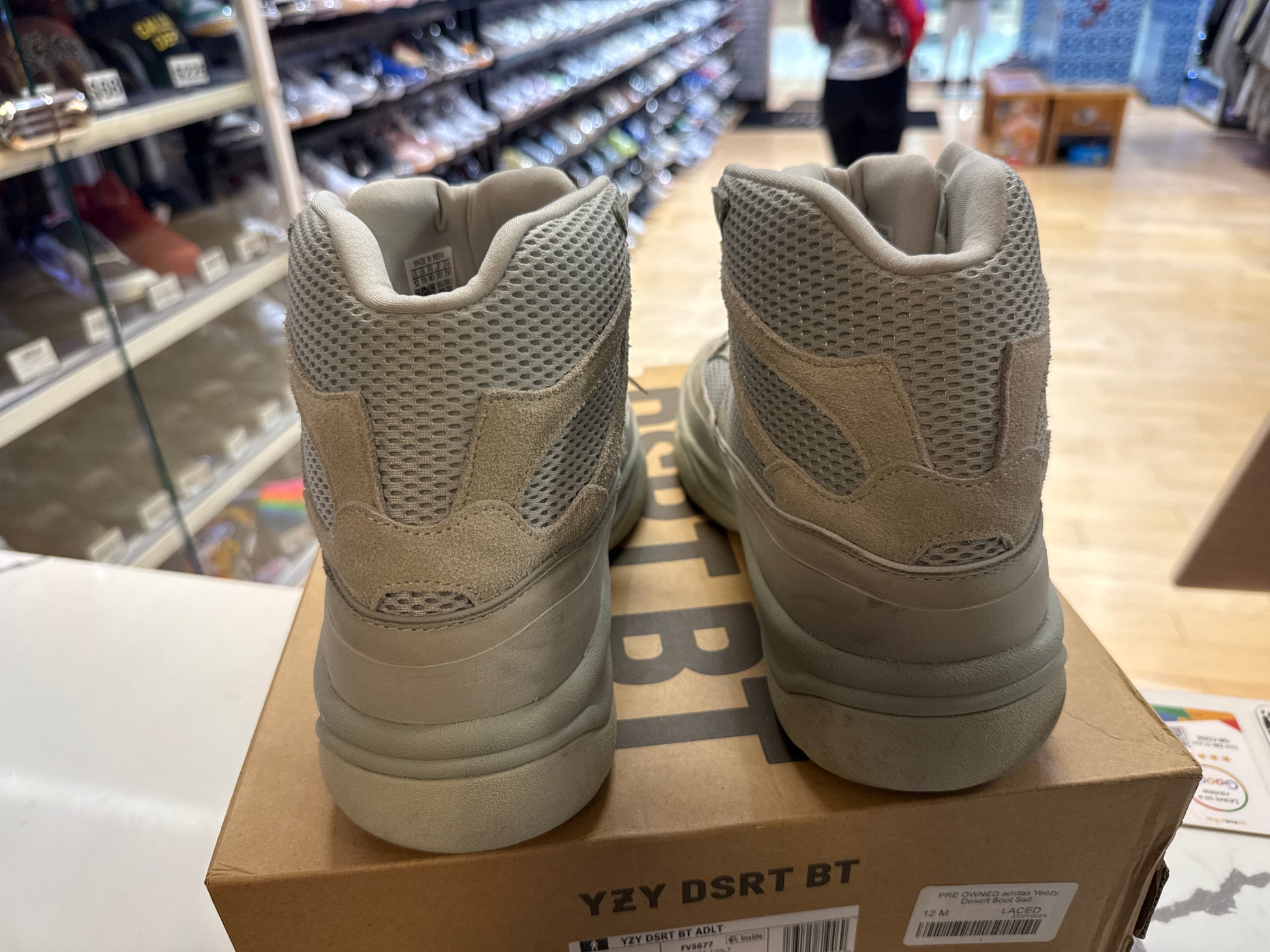 PRE OWNED adidas Yeezy Desert Boot Salt