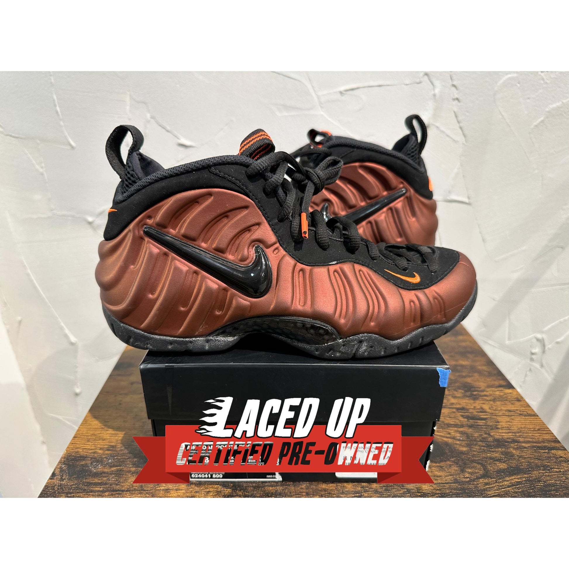 PRE OWNED Nike Air Foamposite Pro Color Shift "8 M"