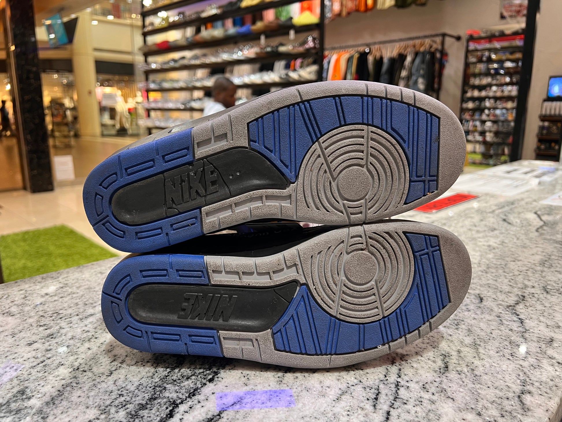 PRE OWNED Jordan 2 Retro Low SP Off-White Black Blue