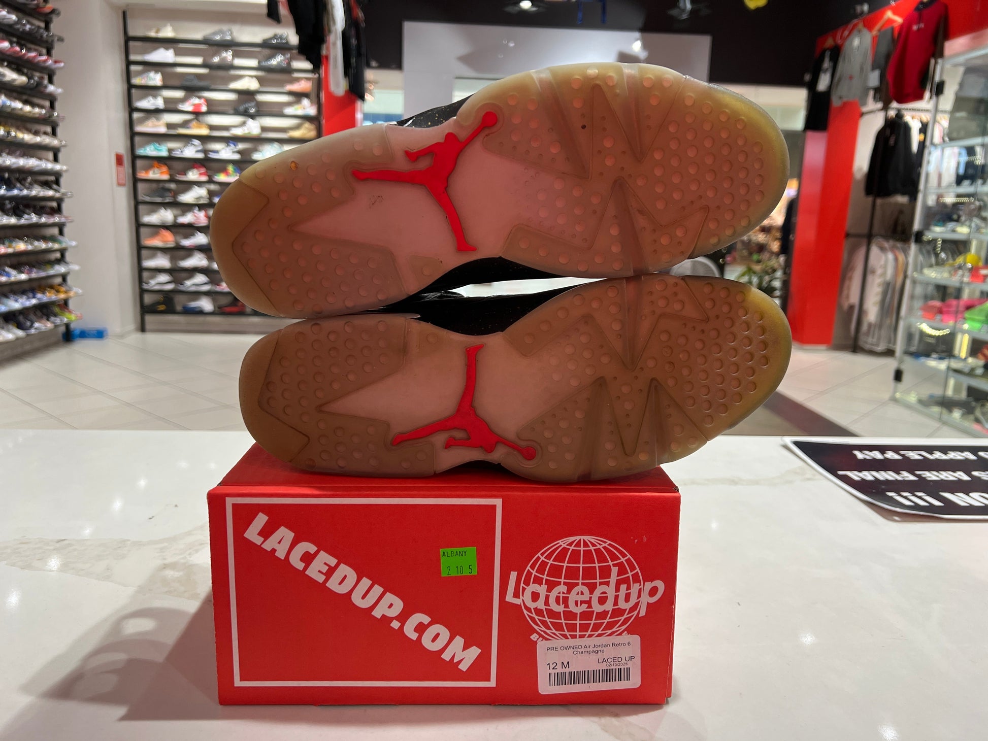 PRE OWNED Air Jordan Retro 6 Champagne