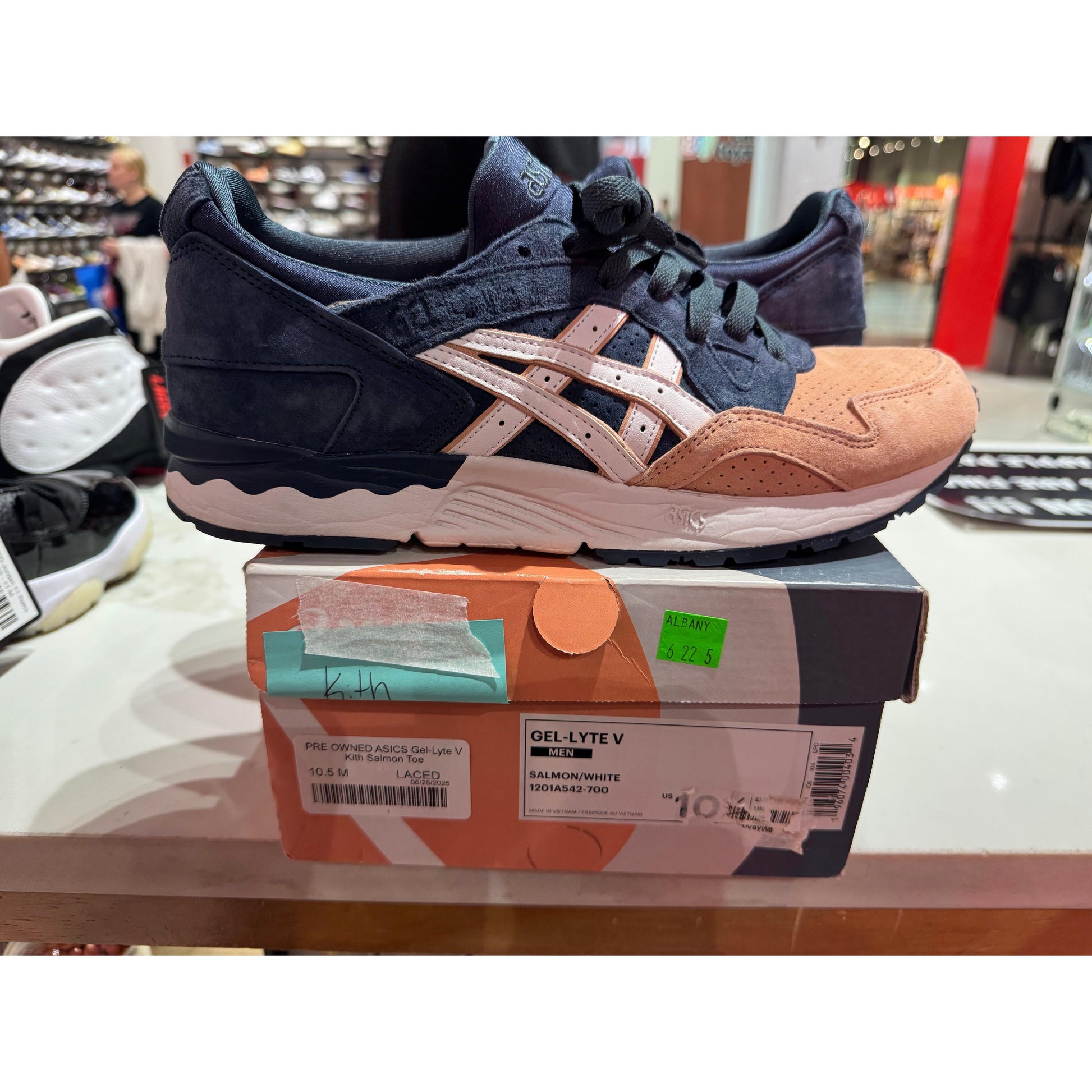 PRE OWNED ASICS Gel-Lyte V Kith Salmon Toe