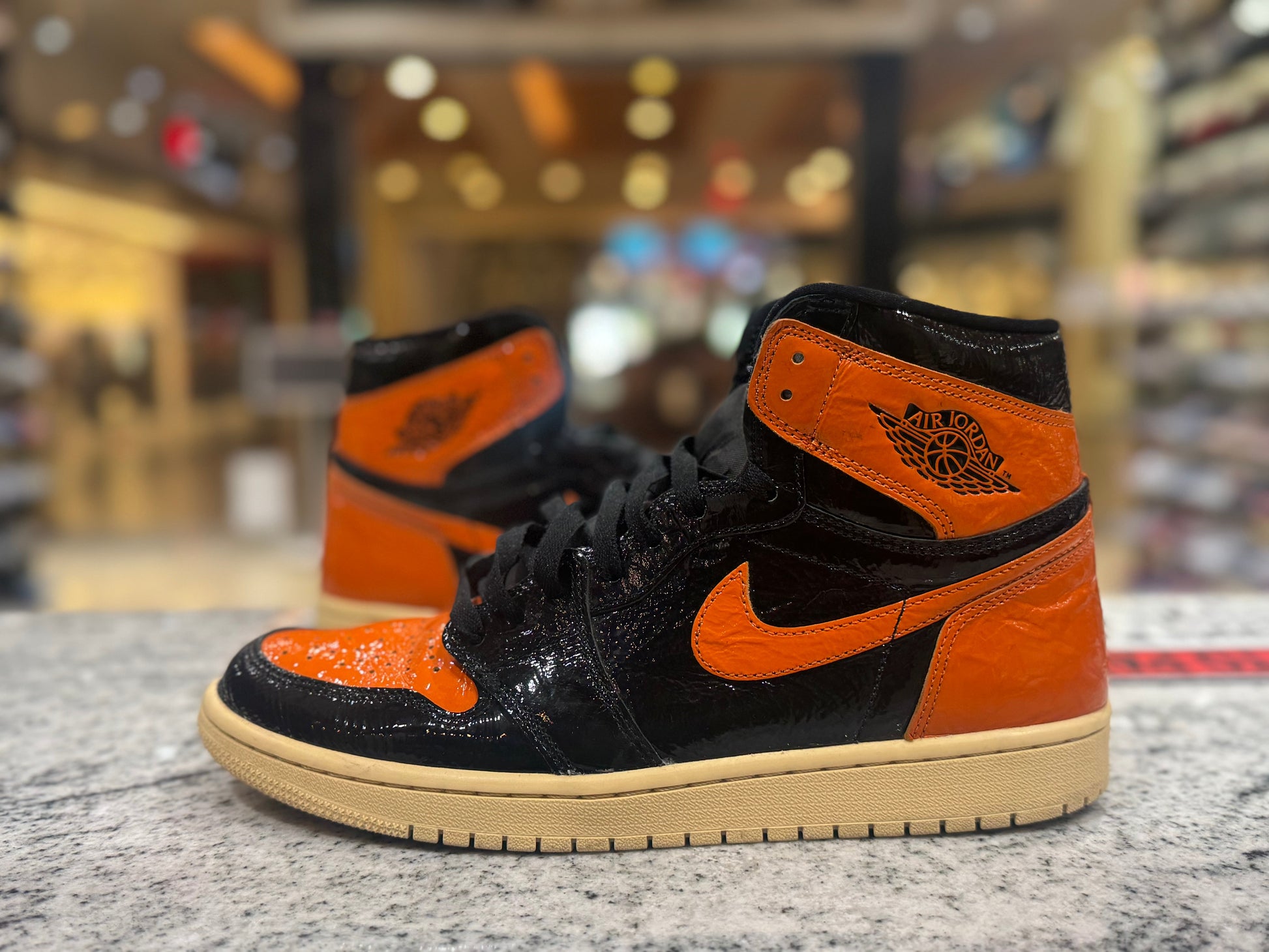 PRE OWNED Jordan 1 Retro High Shattered Backboard 3.0 No Box