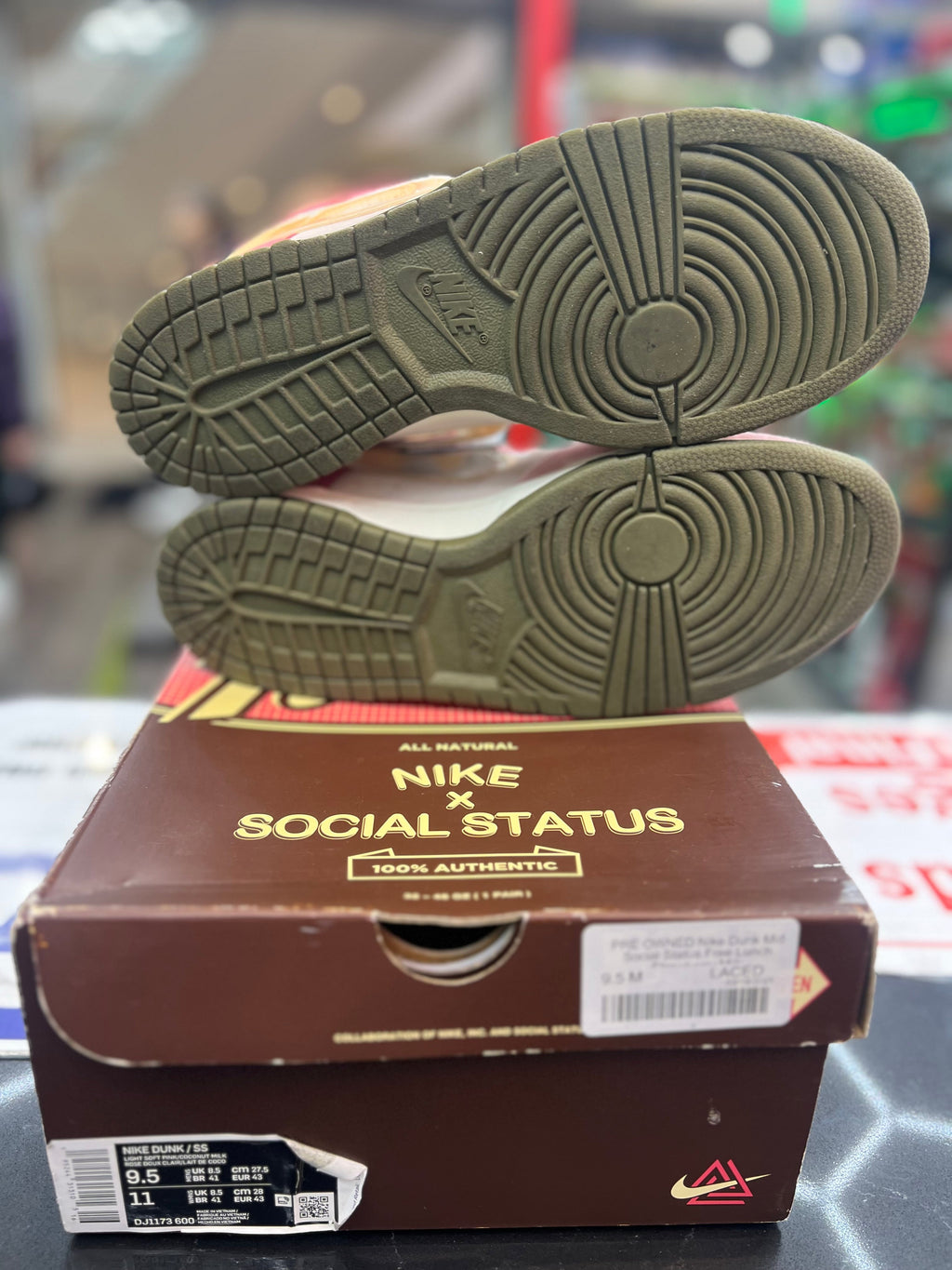 PRE OWNED Nike Dunk Mid Social Status Free Lunch Strawberry Milk