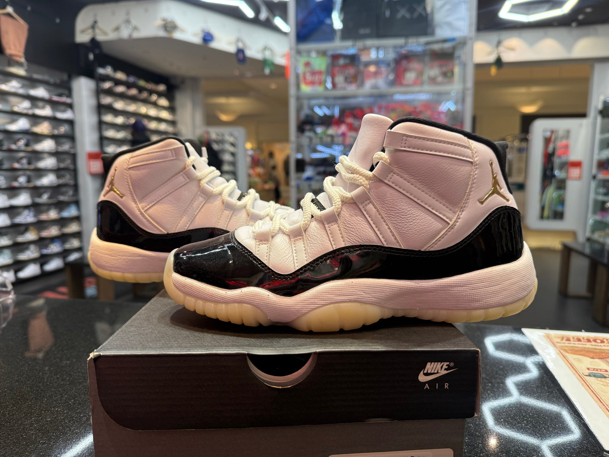 PRE OWNED Jordan 11 Retro DMP Gratitude (2023) (GS)