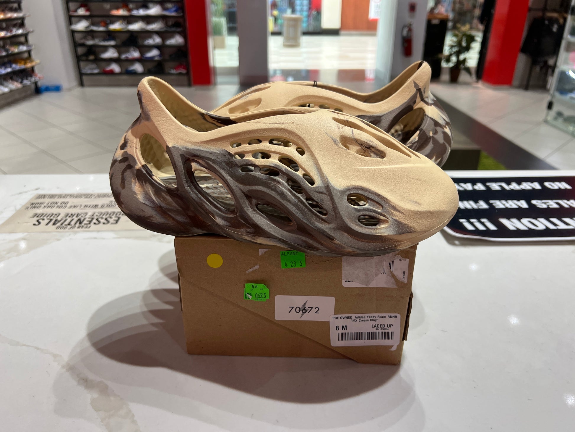 PRE OWNED  Adidas Yeezy Foam RNNR "MX Cream Clay"