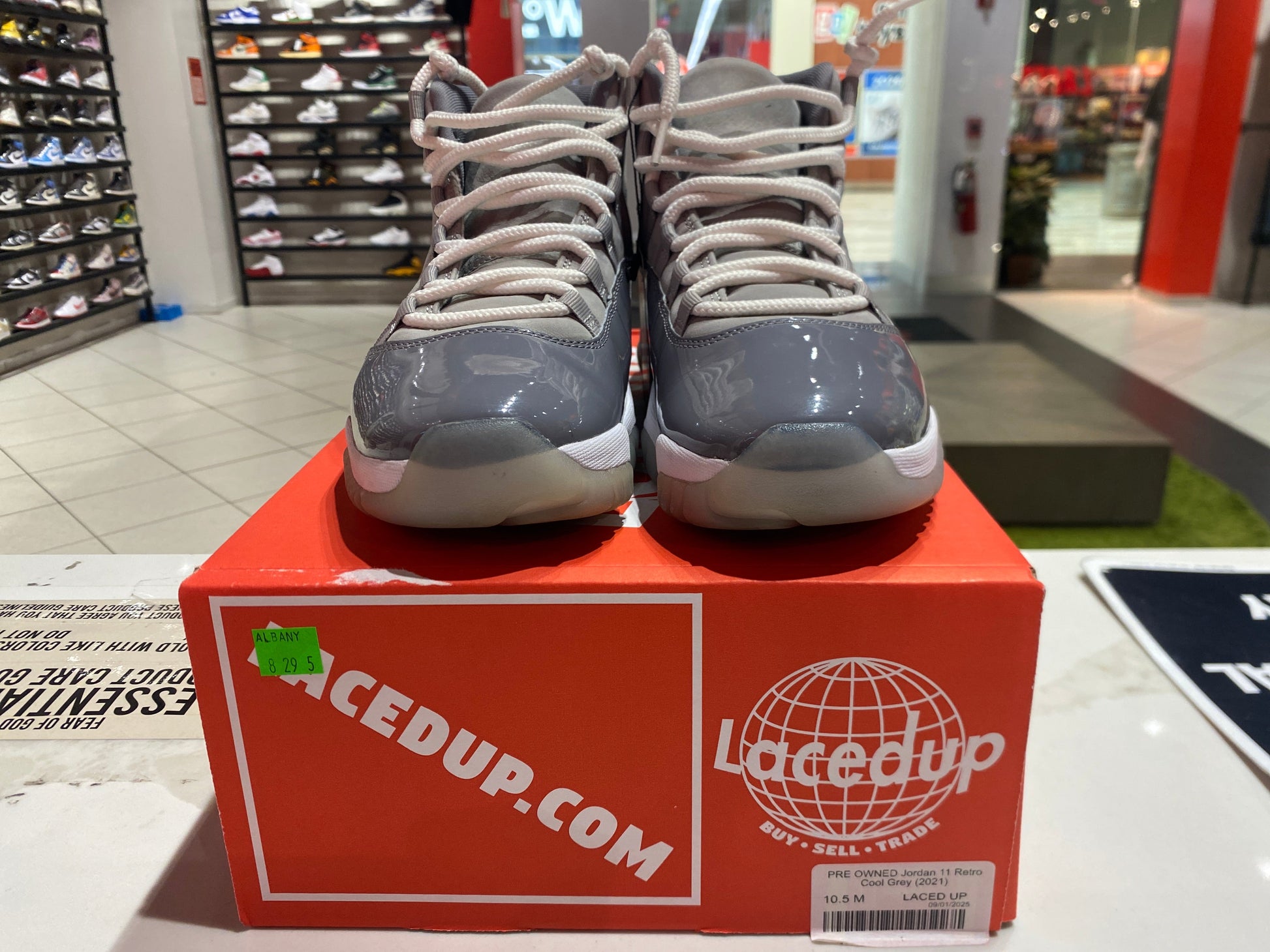 PRE OWNED Jordan 11 Retro Cool Grey (2021)