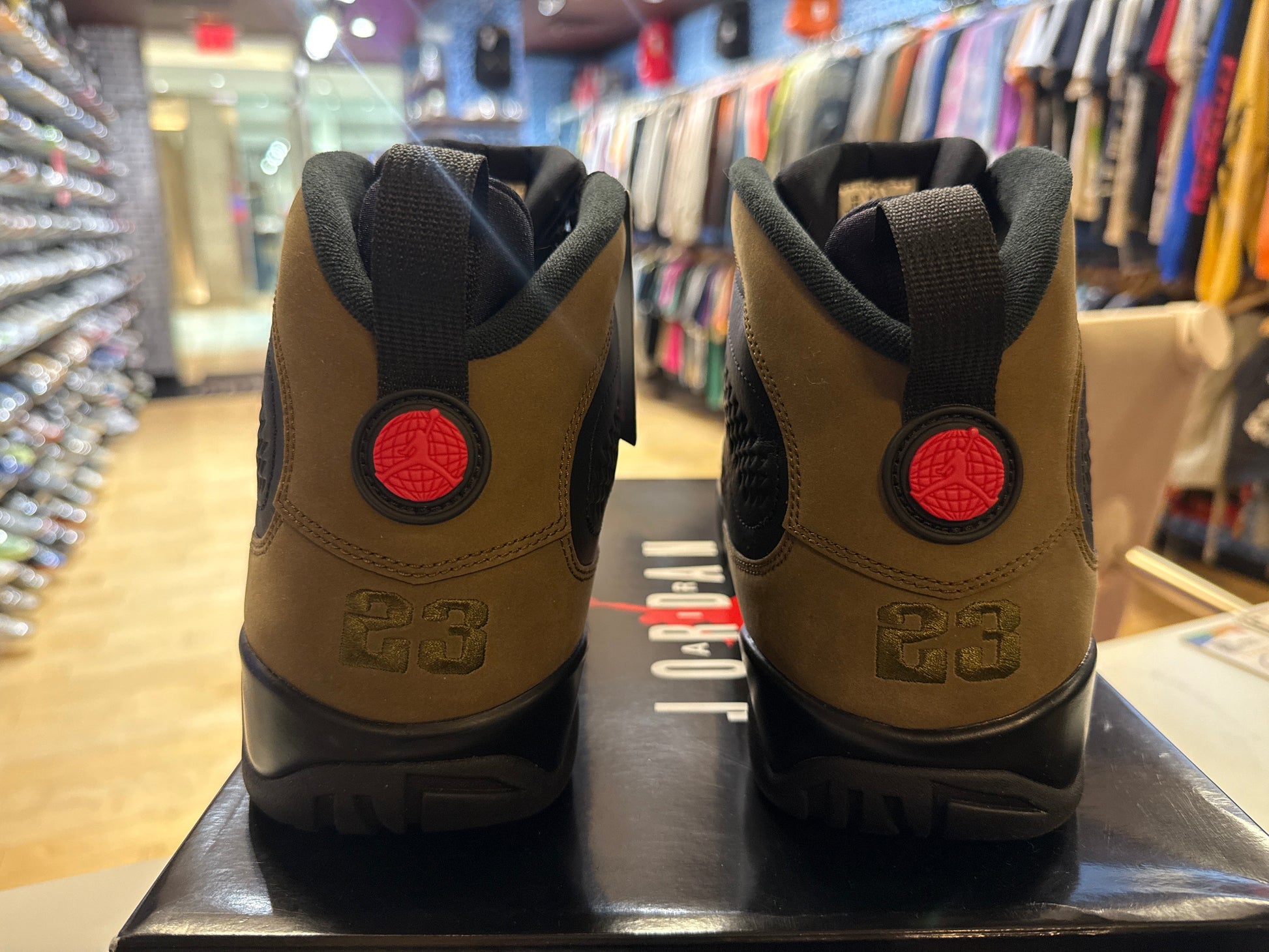 PRE OWNED Jordan 9 Retro Olive (2024)