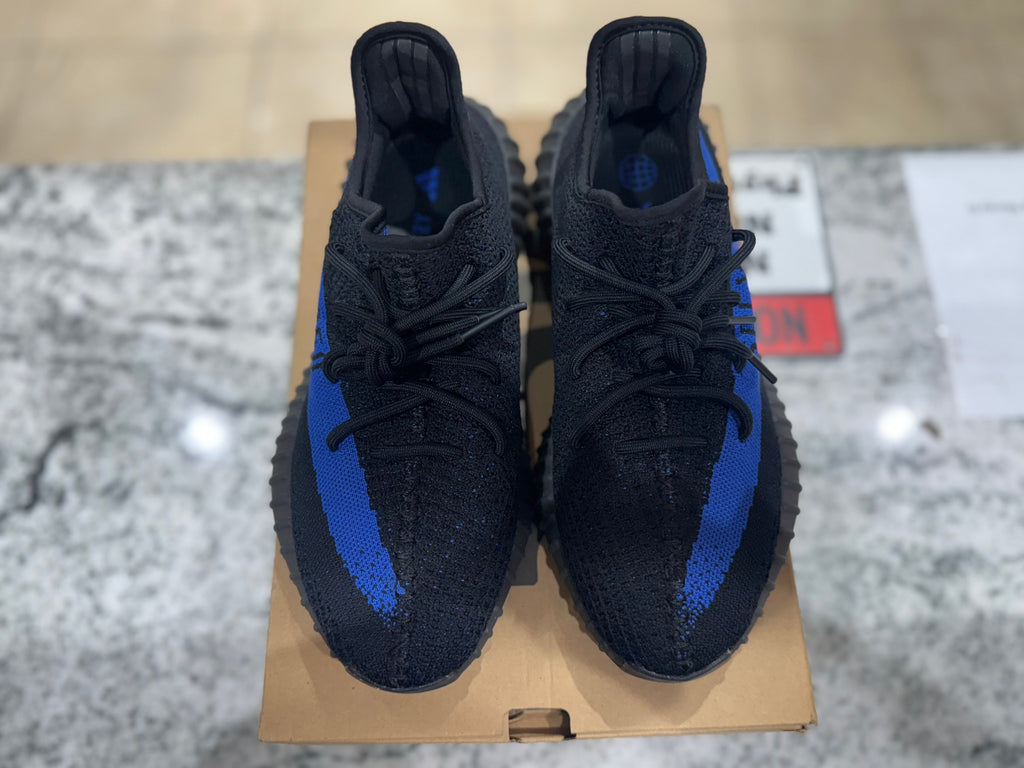 PRE OWNED adidas Yeezy Boost 350 V2 Dazzling Blue