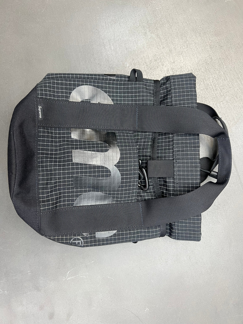 PRE OWNED Supreme Cinch Bag 2024 Black