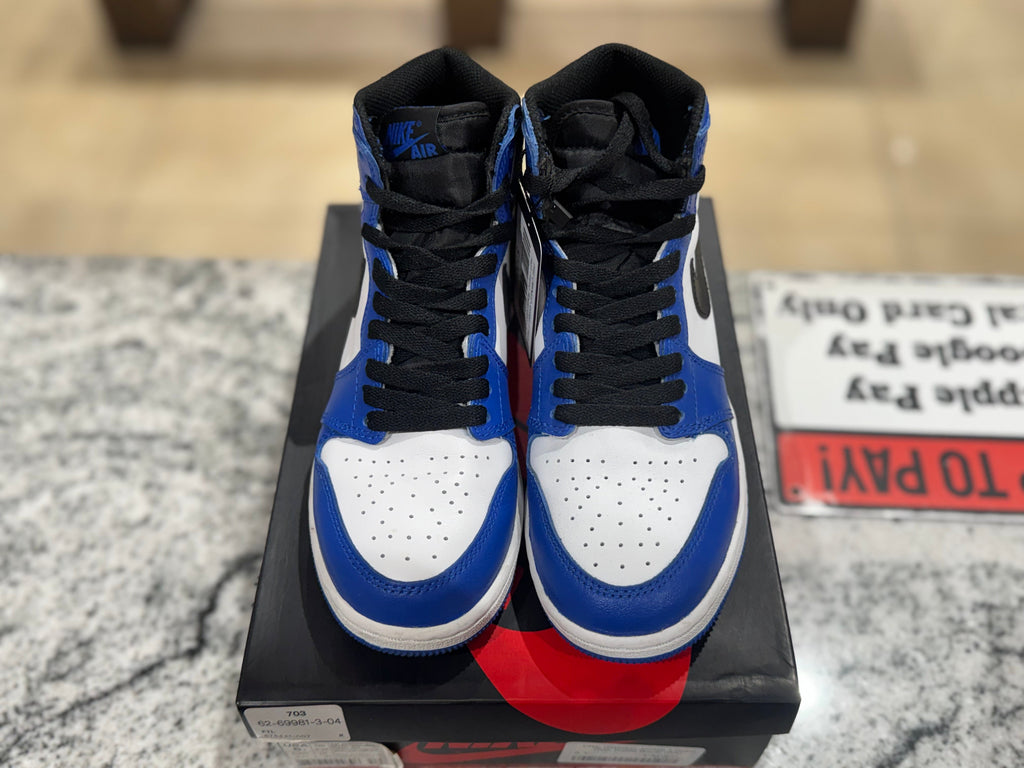 PRE OWNED Jordan 1 Retro High Hyper Royal (GS)