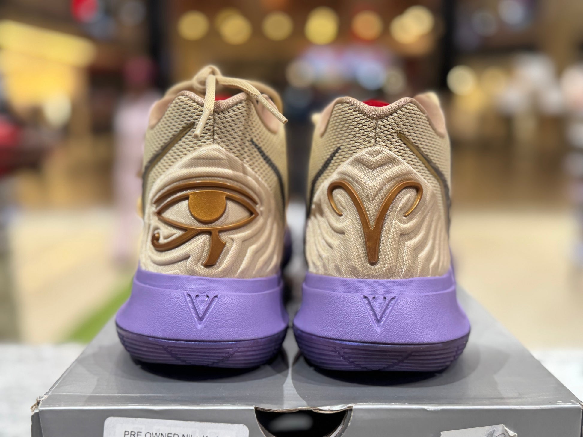 PRE OWNED Nike Kyrie 5 Concepts Ikhet