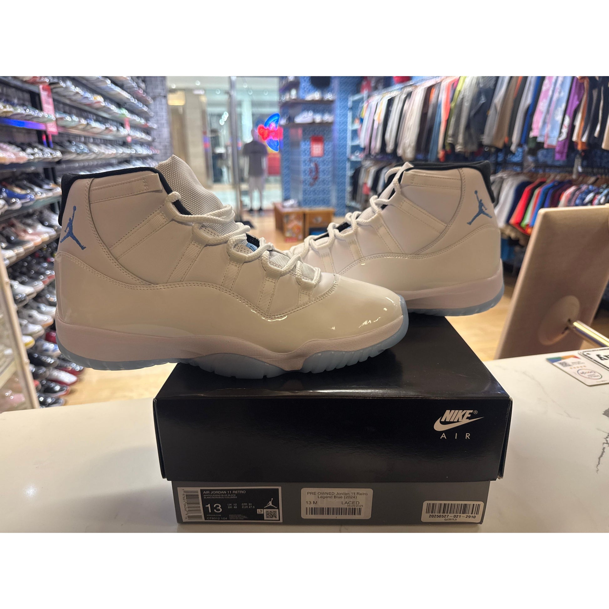 PRE OWNED Jordan 11 Retro Legend Blue (2024)