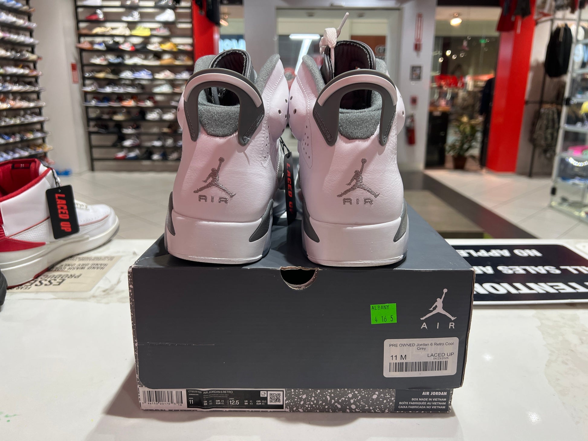 PRE OWNED Jordan 6 Retro Cool Grey