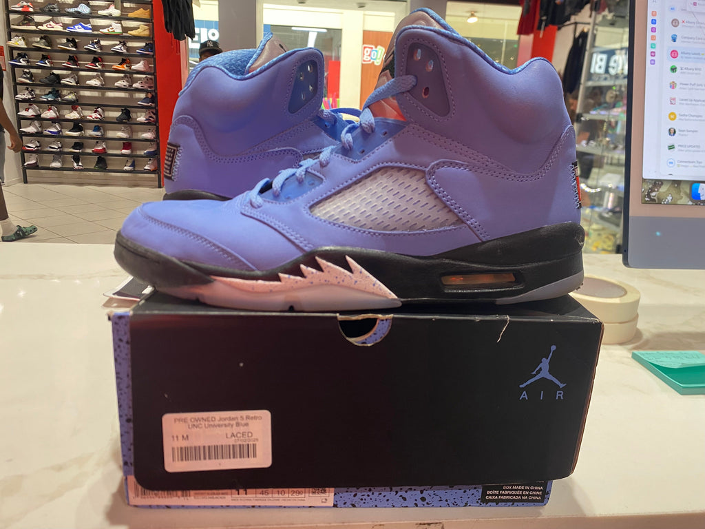 PRE OWNED Jordan 5 Retro UNC University Blue