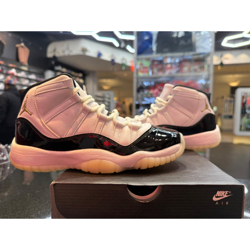 PRE OWNED Jordan 11 Retro DMP Gratitude (2023) (GS)