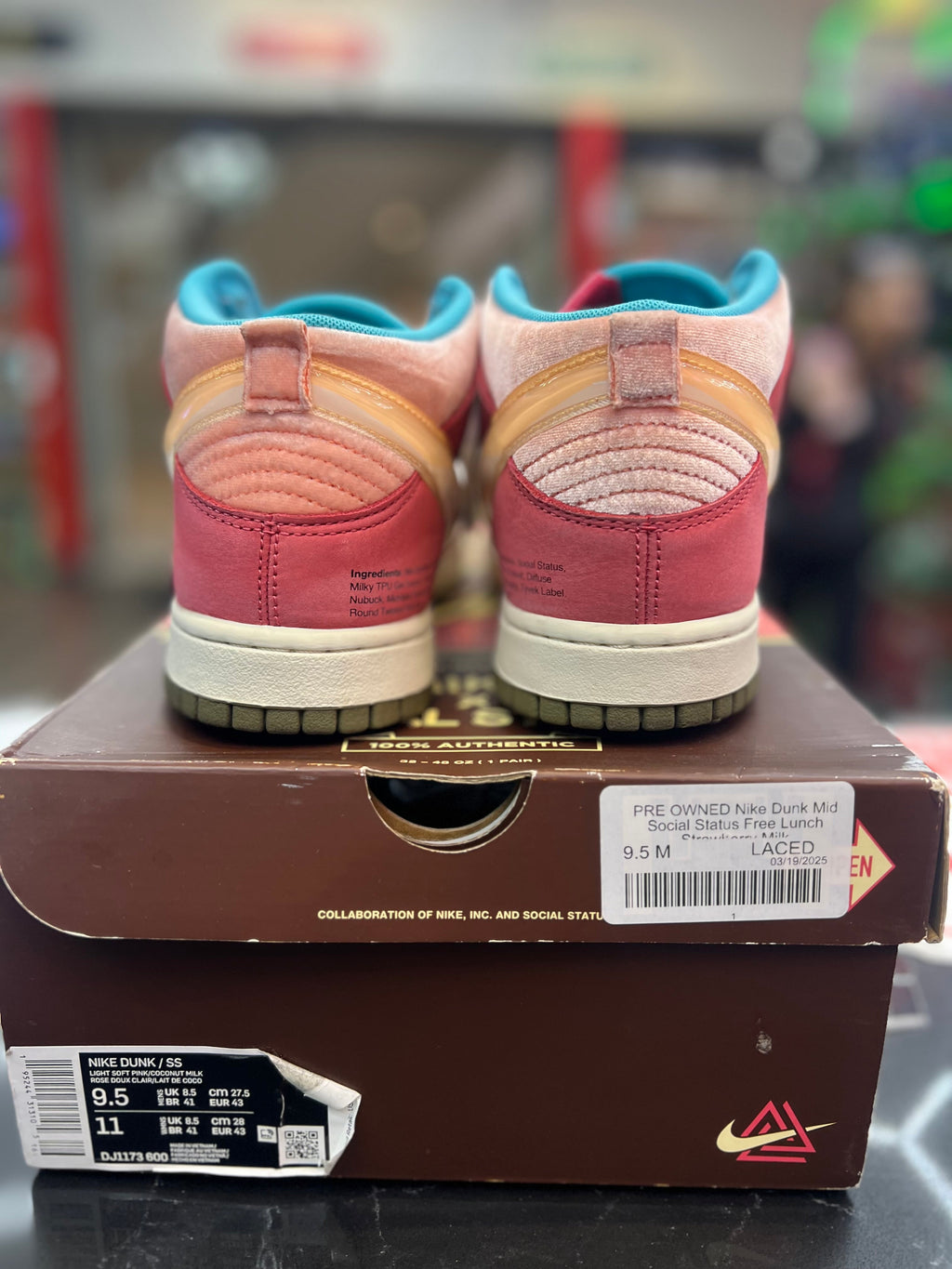 PRE OWNED Nike Dunk Mid Social Status Free Lunch Strawberry Milk