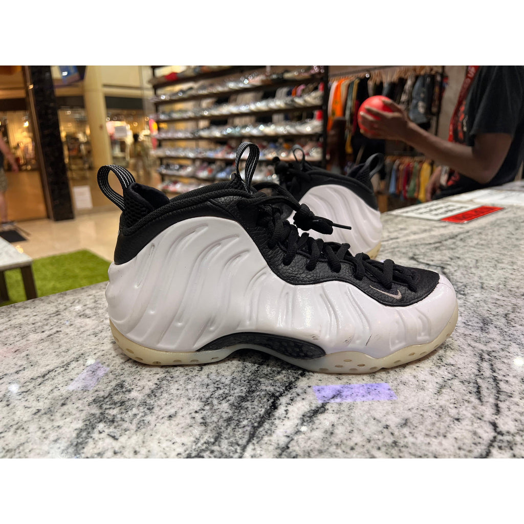 PRE OWNED Nike Air Foamposite One Penny PE NO BOX