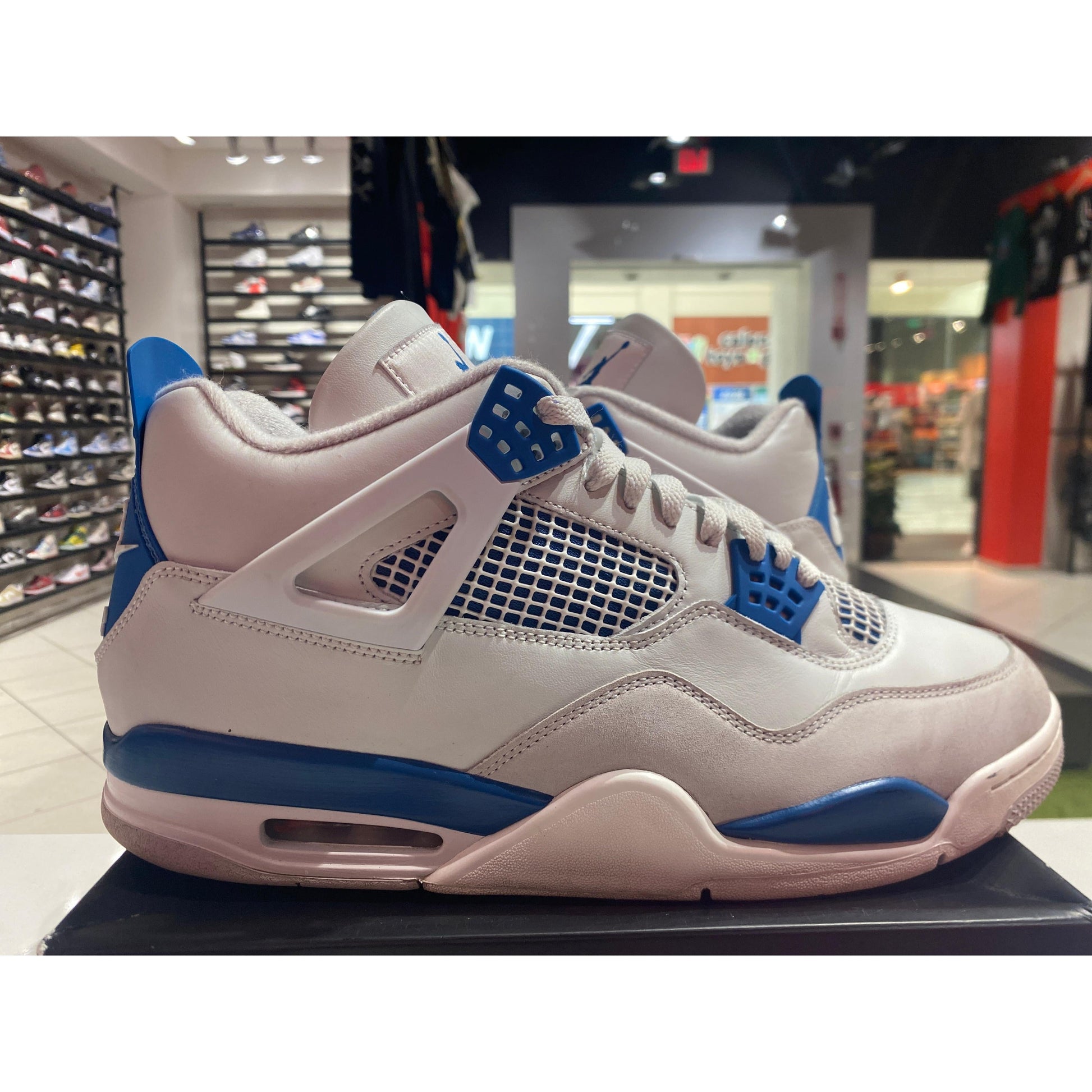 PRE OWNED Jordan 4 Retro Military Blue (2024)
