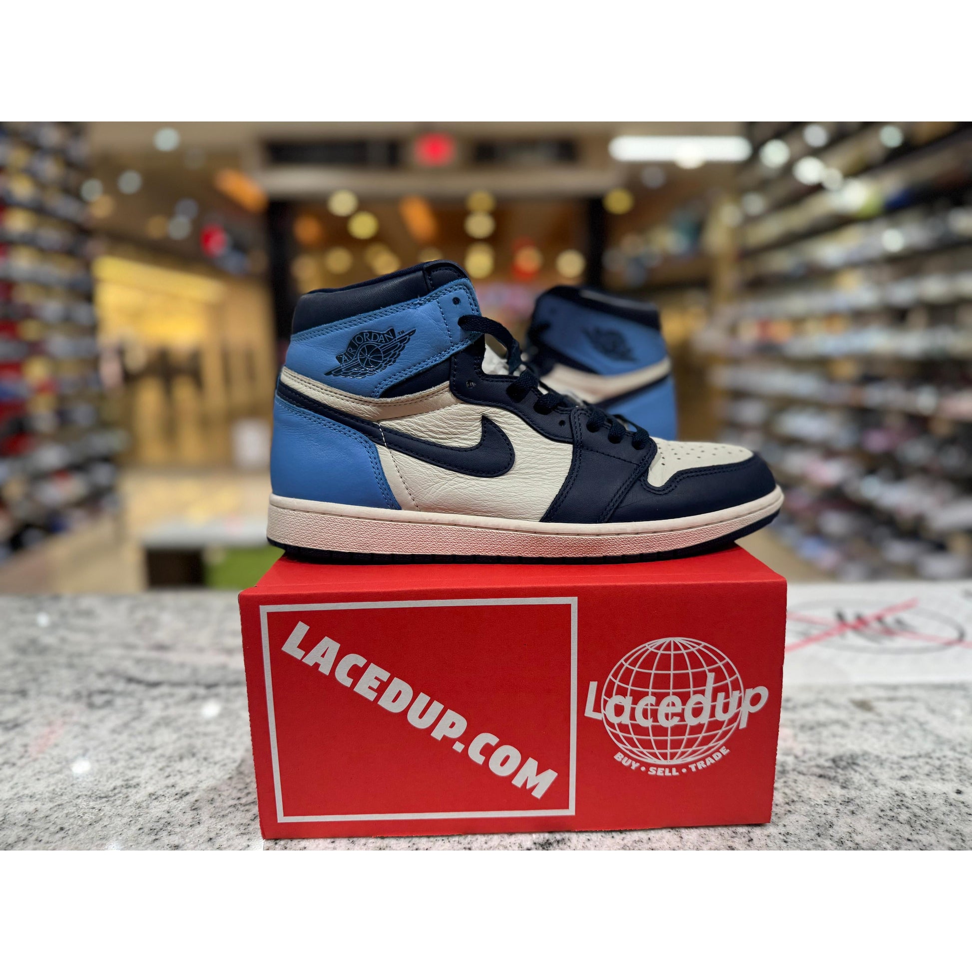 PRE OWNED Jordan 1 Retro High Obsidian No Box