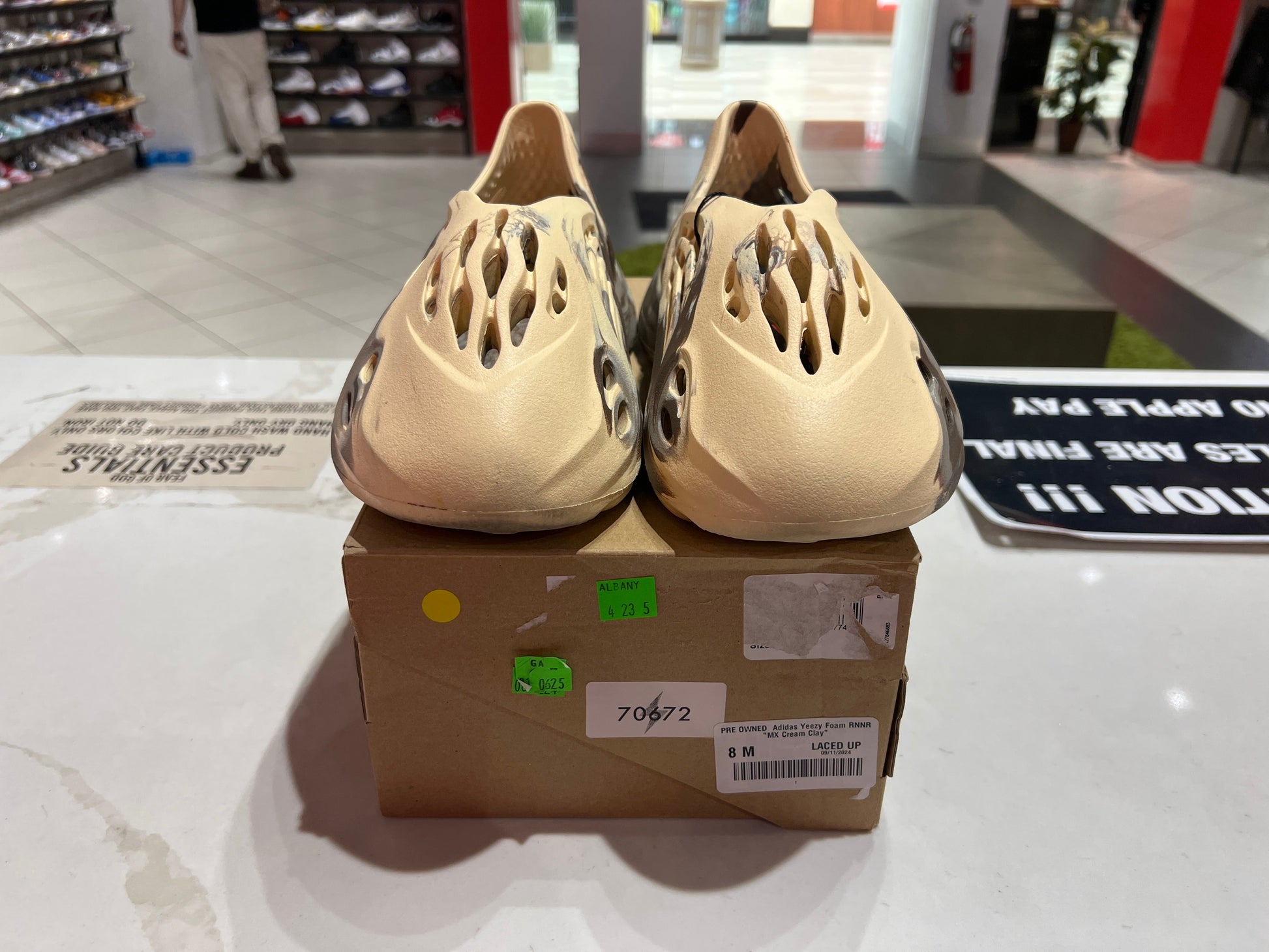 PRE OWNED  Adidas Yeezy Foam RNNR "MX Cream Clay"