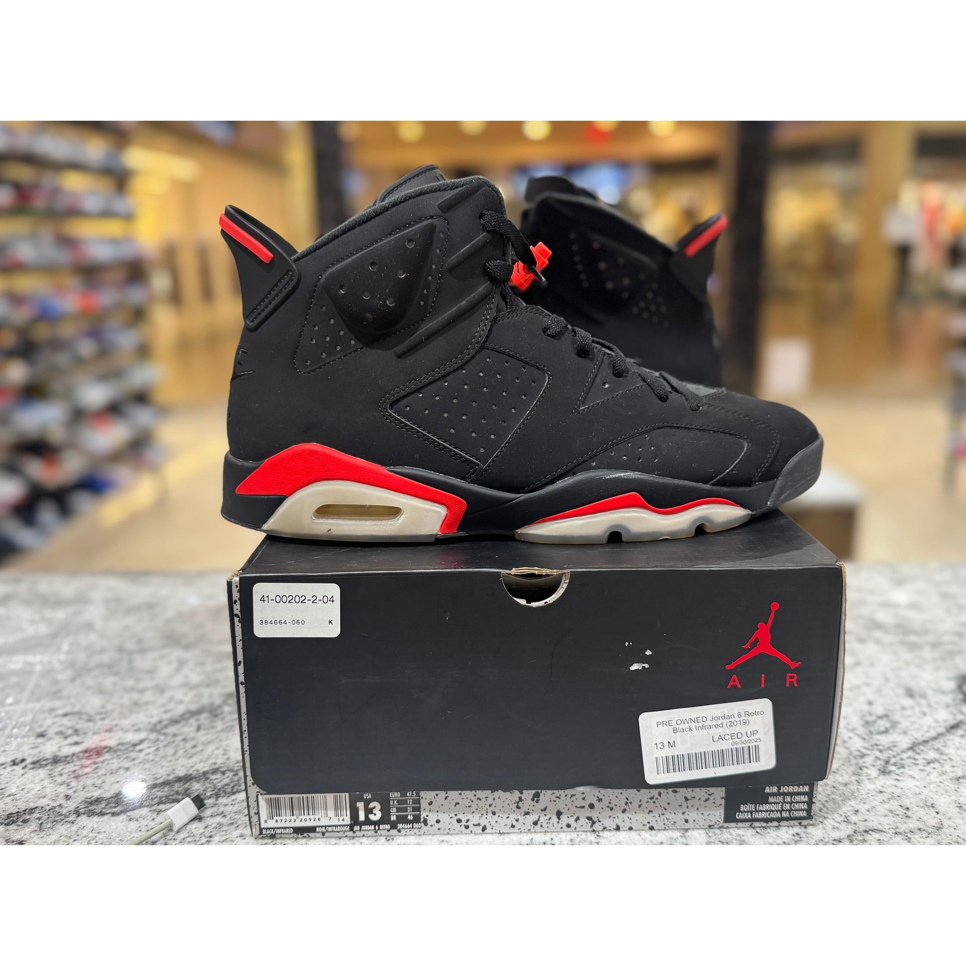 PRE OWNED Jordan 6 Retro Black Infrared (2019)