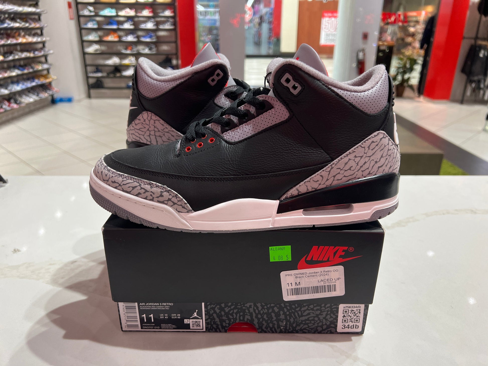 PRE OWNED Jordan 3 Retro OG Black Cement (2024)