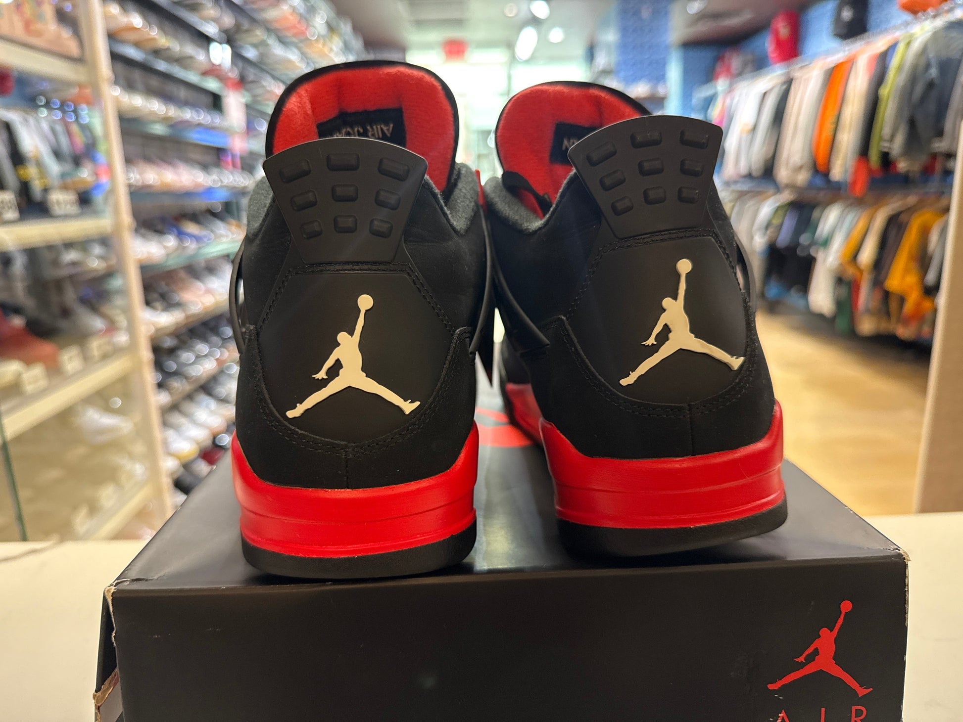 PRE OWNED Jordan 4 Retro Red Thunder