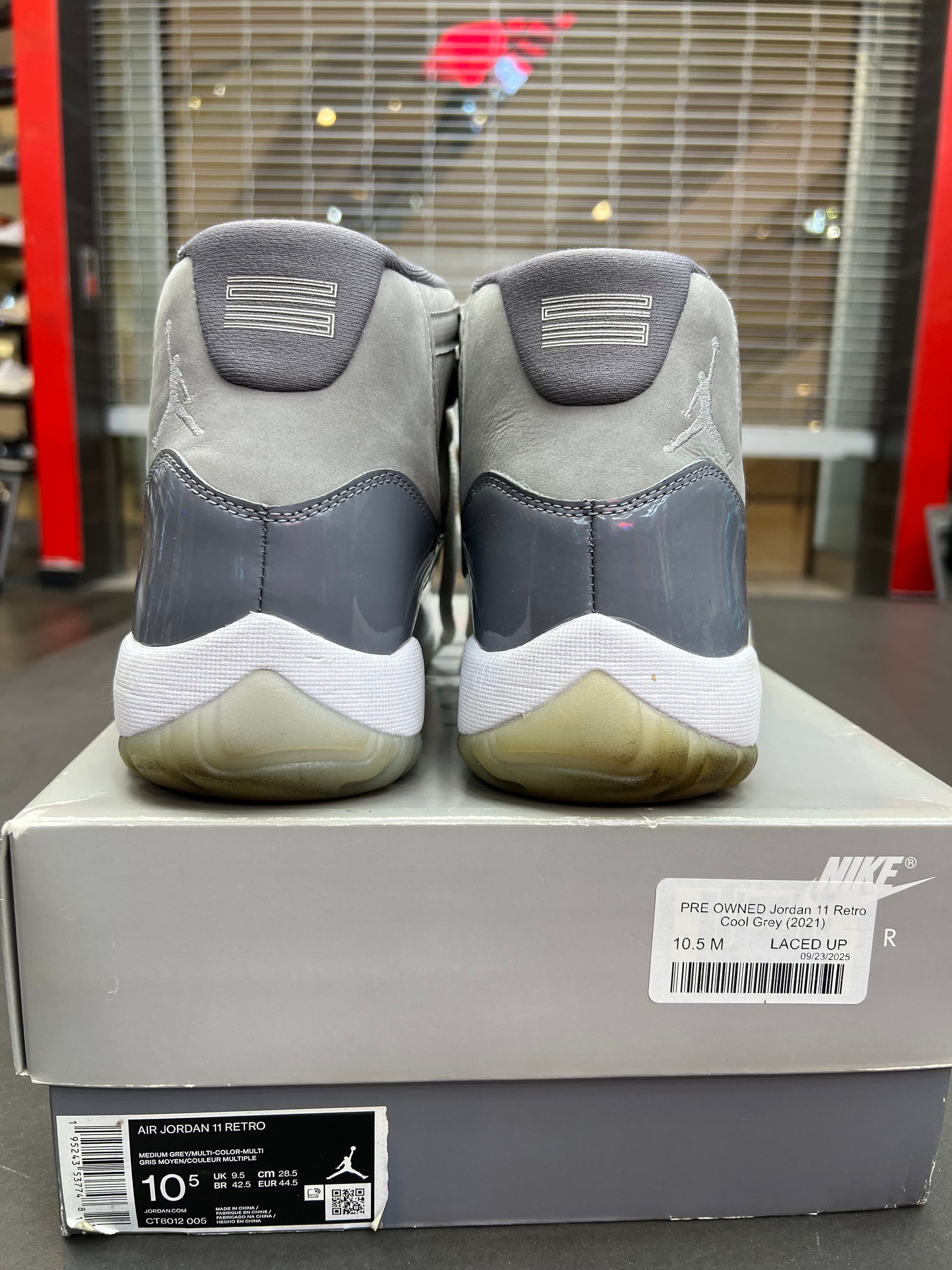 PRE OWNED Jordan 11 Retro Cool Grey (2021)