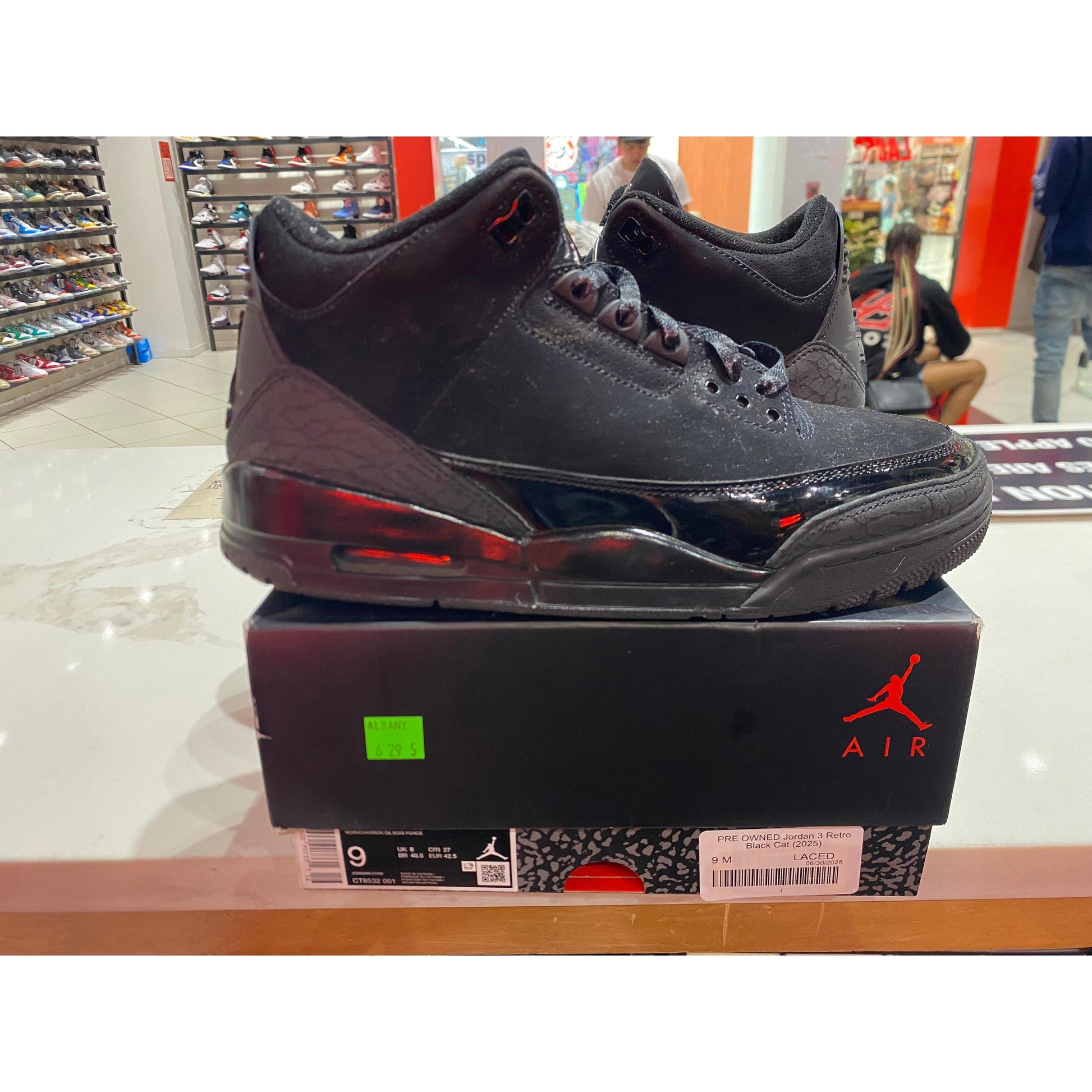 PRE OWNED Jordan 3 Retro Black Cat (2025)