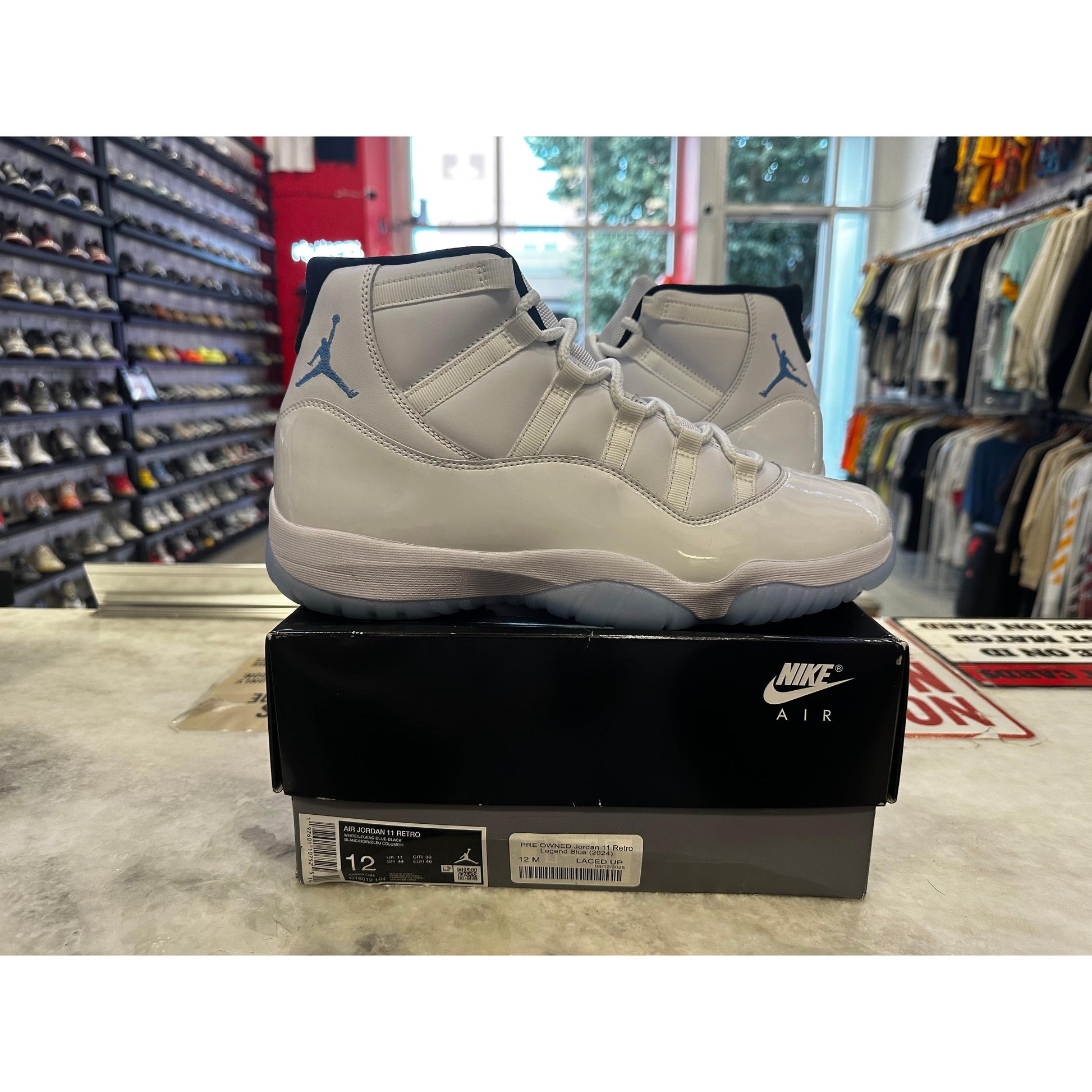 PRE OWNED Jordan 11 Retro Legend Blue (2024)