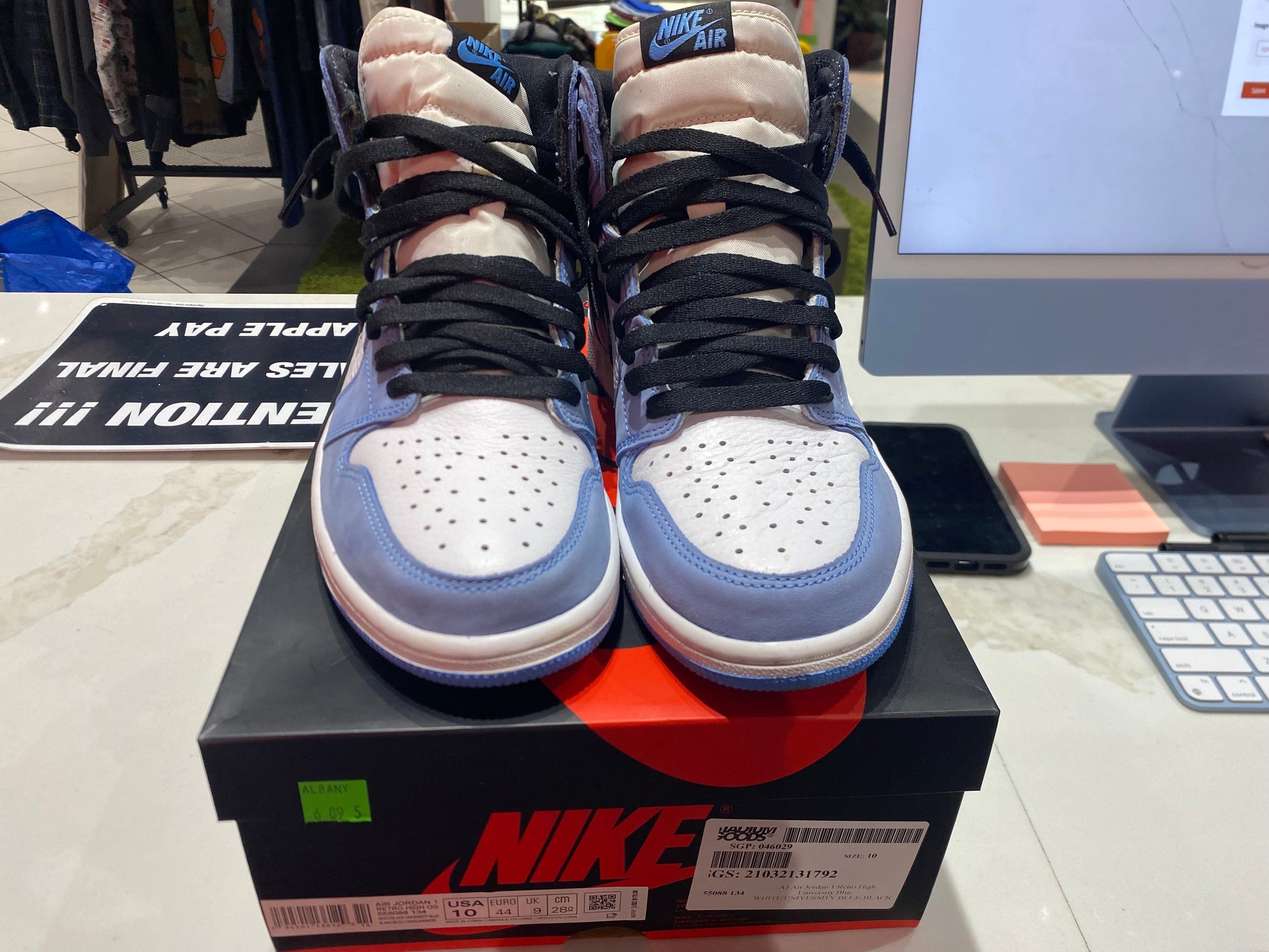 PRE OWNED Jordan 1 Retro High OG University Blue