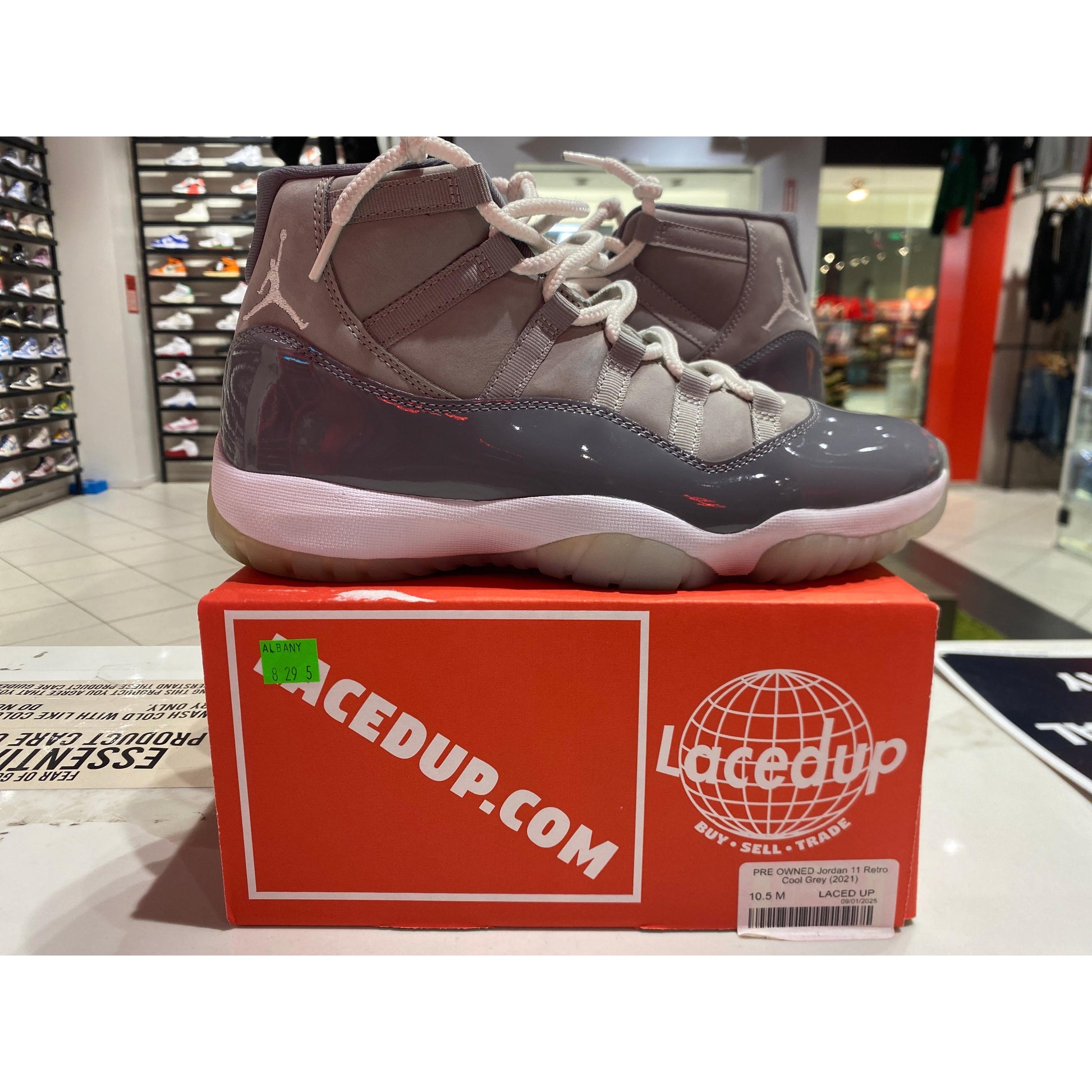 PRE OWNED Jordan 11 Retro Cool Grey (2021)