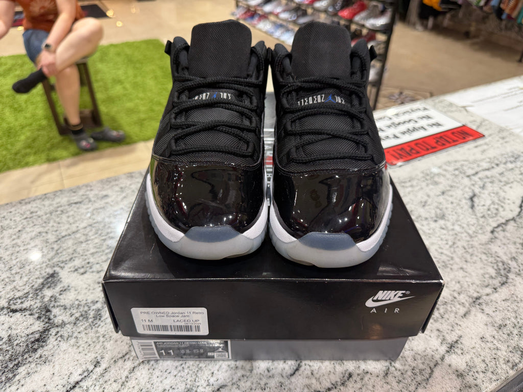PRE OWNED Jordan 11 Retro Low Space Jam