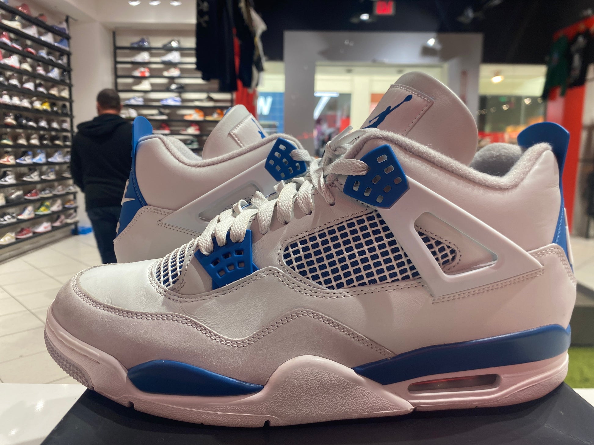 PRE OWNED Jordan 4 Retro Military Blue (2024)