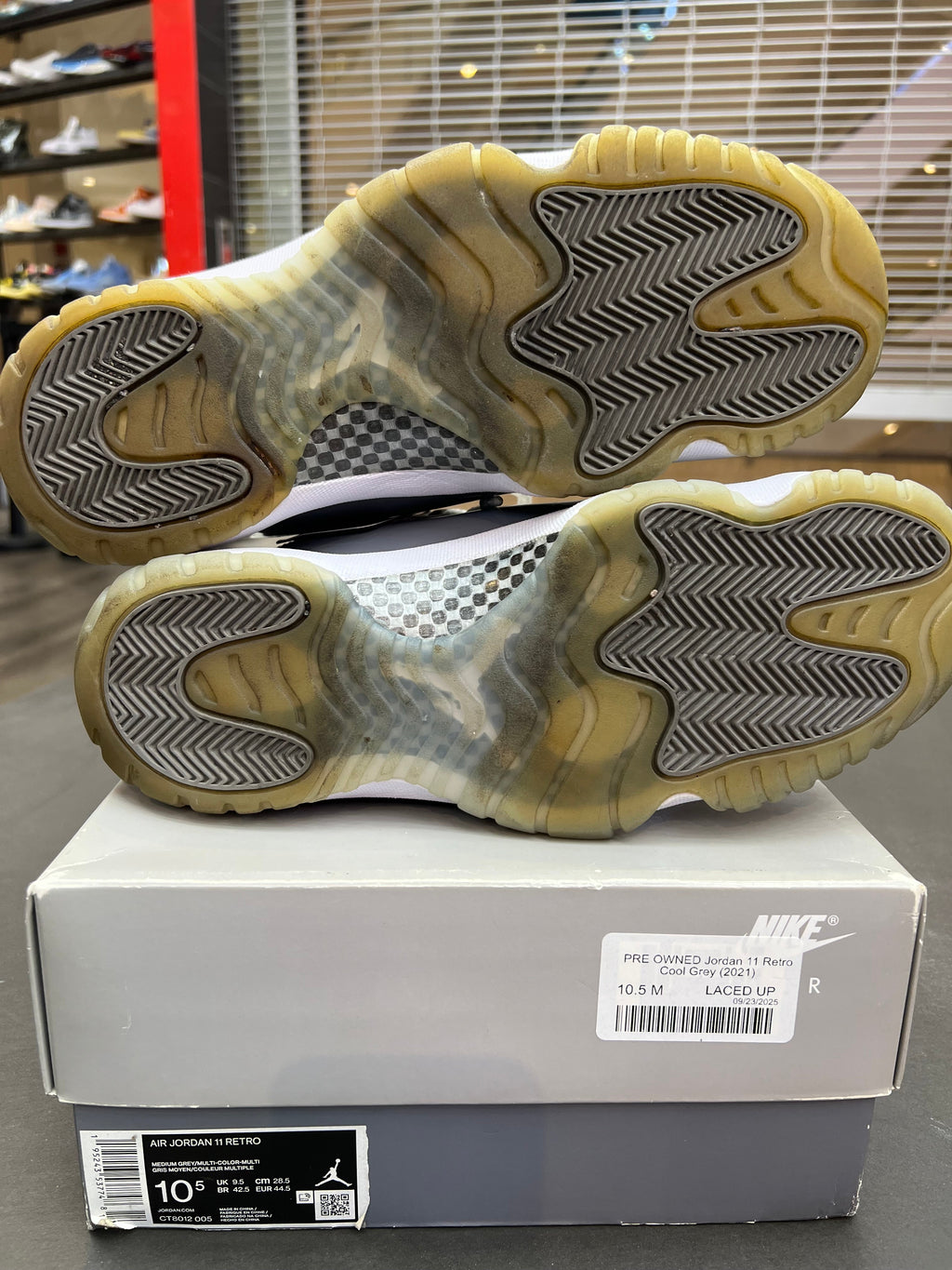 PRE OWNED Jordan 11 Retro Cool Grey (2021)