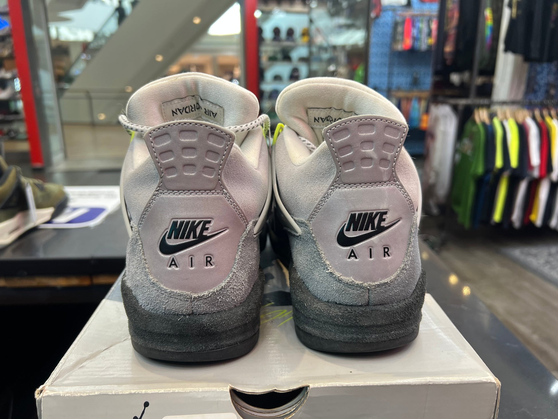 PRE OWNED Jordan 4 Retro SE 95 Neon