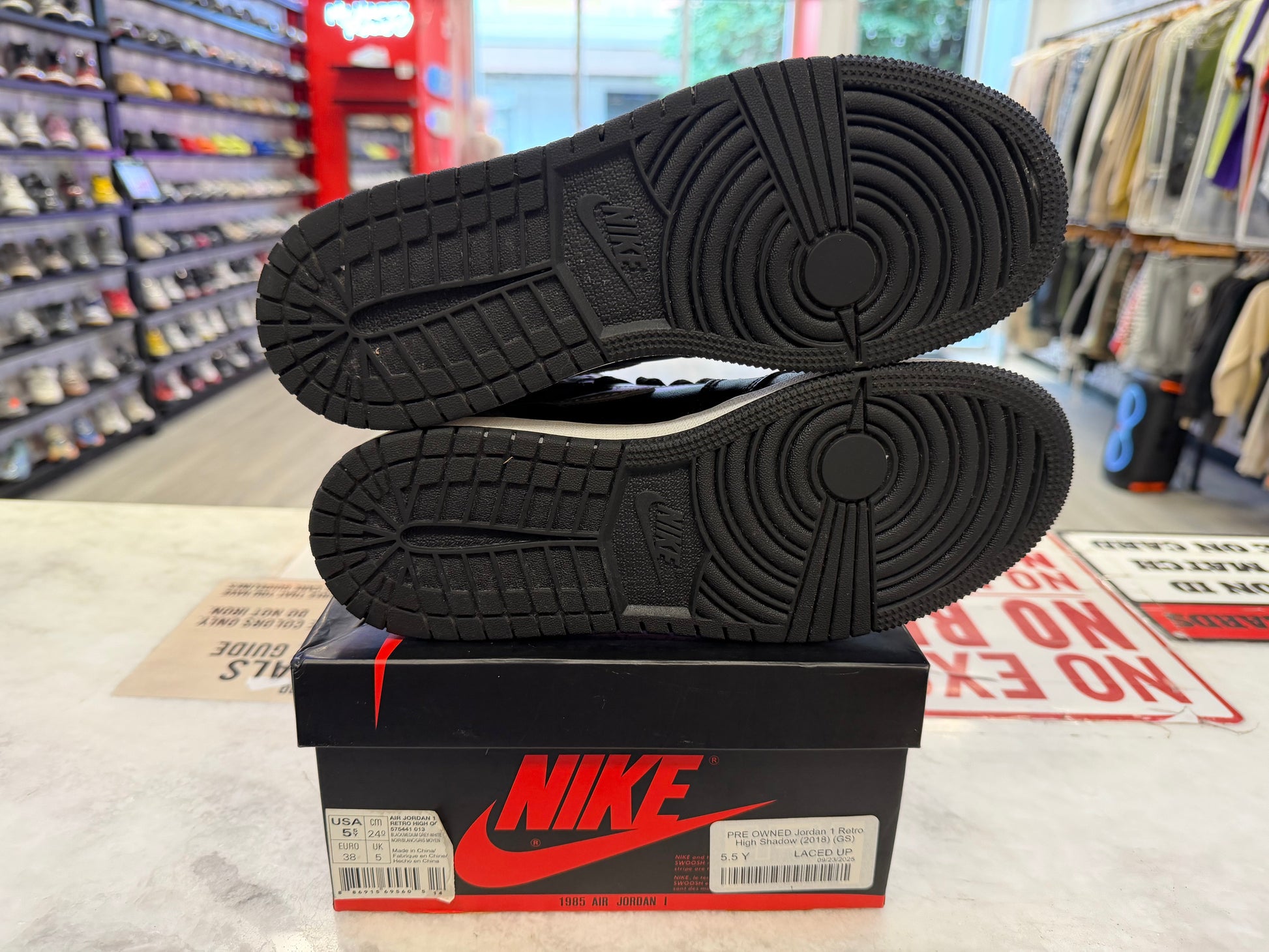 PRE OWNED Jordan 1 Retro High Shadow (2018) (GS)