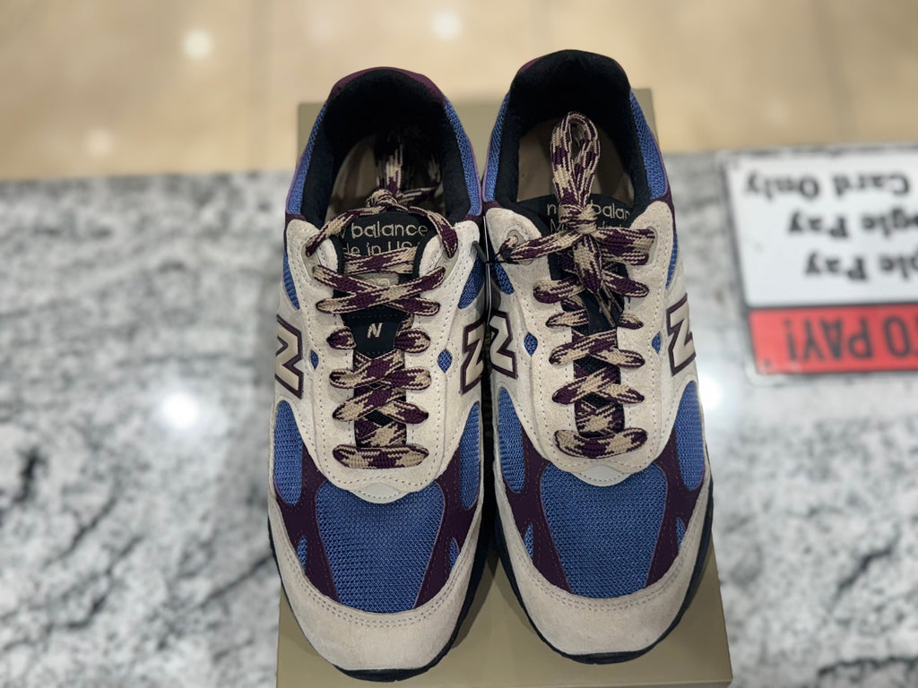PRE OWNED New Balance 993 Aime Leon Dore Taupe