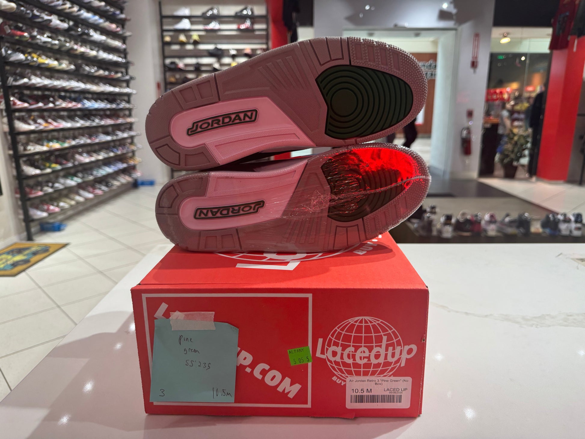 Air Jordan Retro 3 "Pine Green" (No Box)