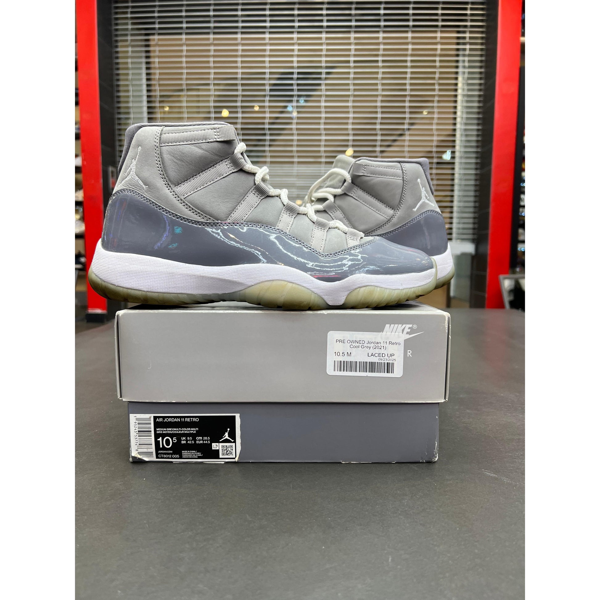 PRE OWNED Jordan 11 Retro Cool Grey (2021)