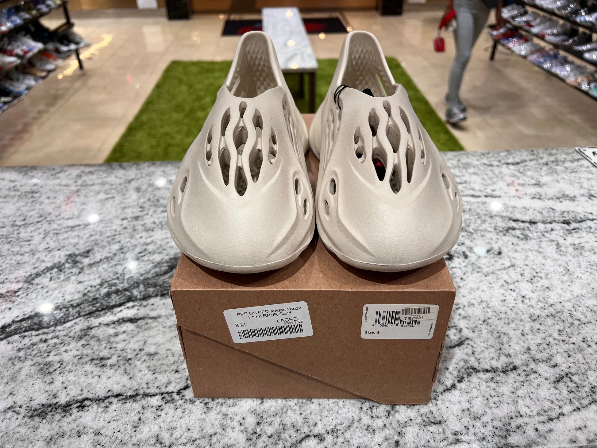PRE OWNED adidas Yeezy Foam RNNR Sand